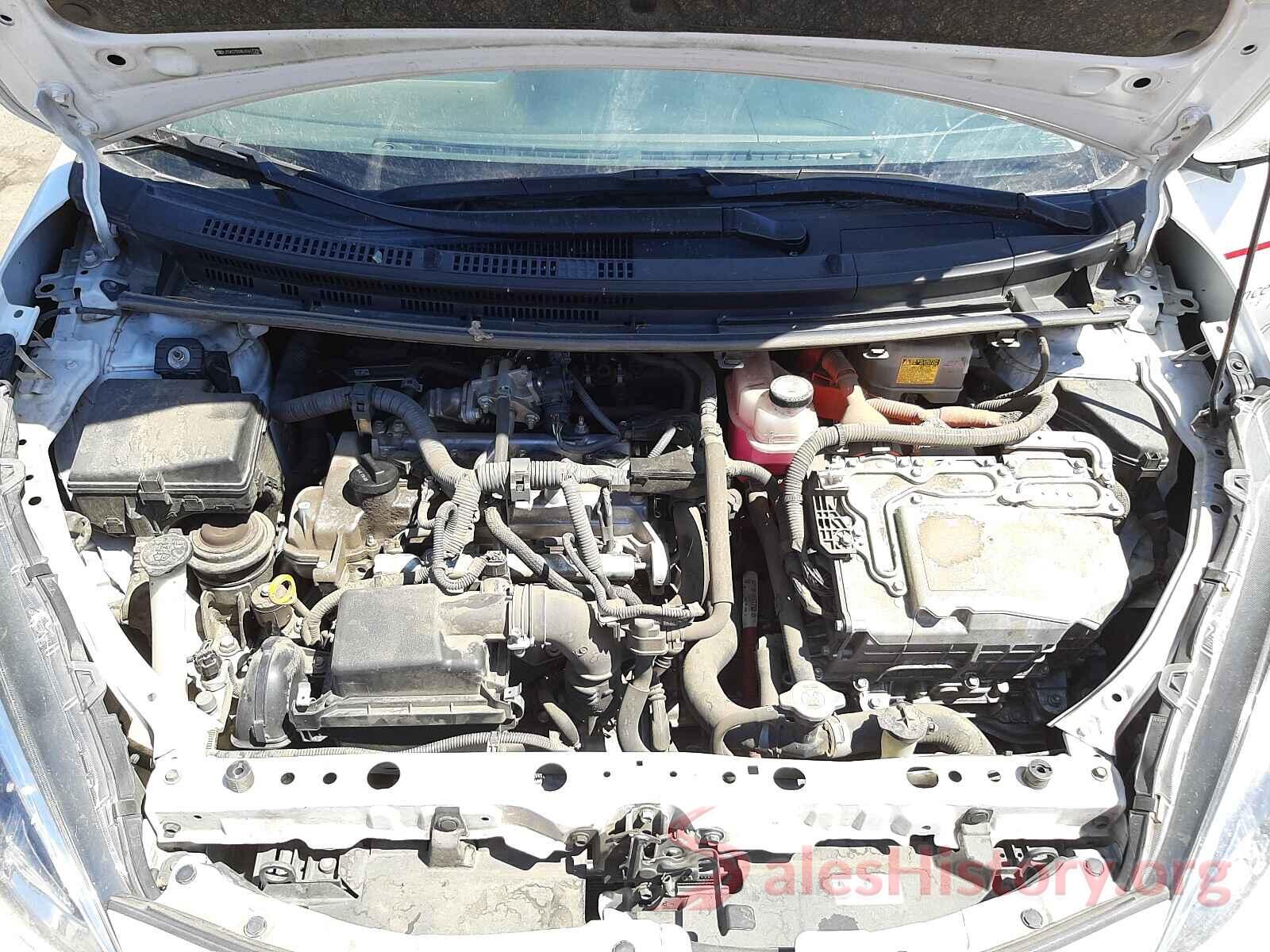 JTDKDTB38J1617289 2018 TOYOTA PRIUS