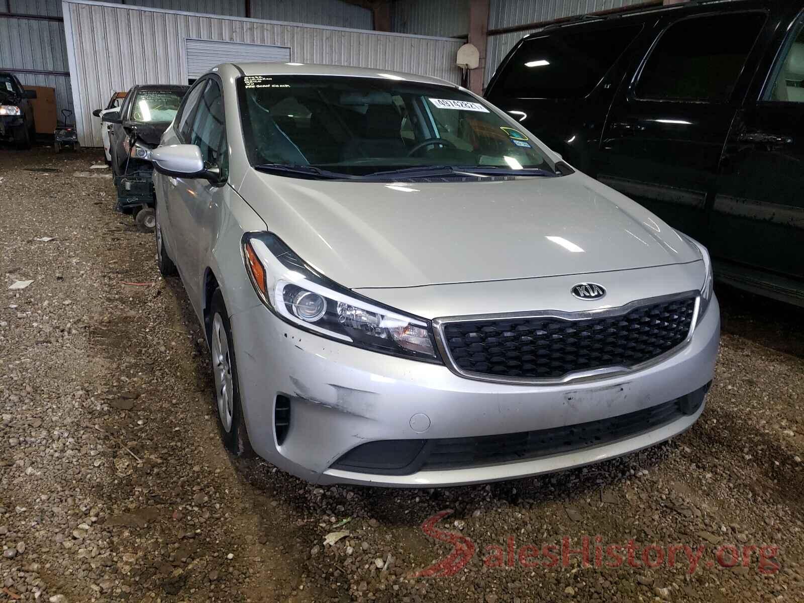 3KPFK4A72JE228100 2018 KIA FORTE