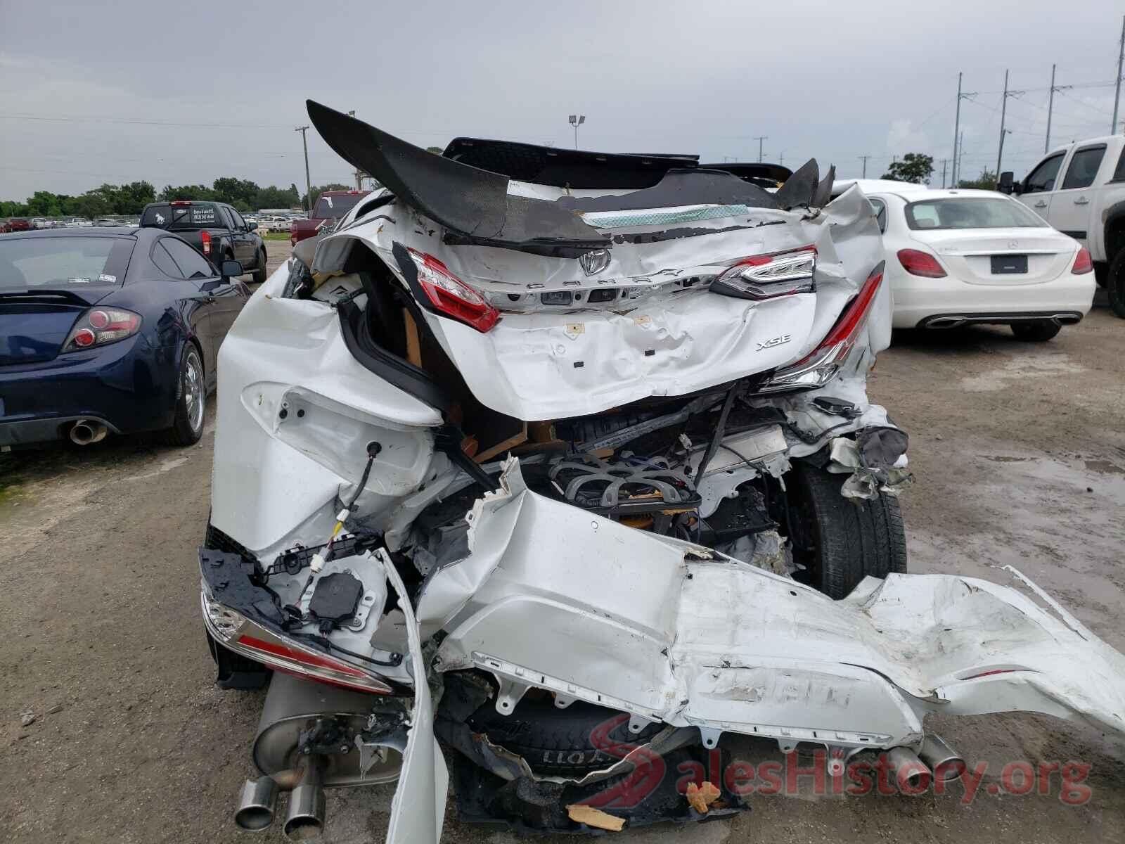 4T1B61HK8KU831367 2019 TOYOTA CAMRY