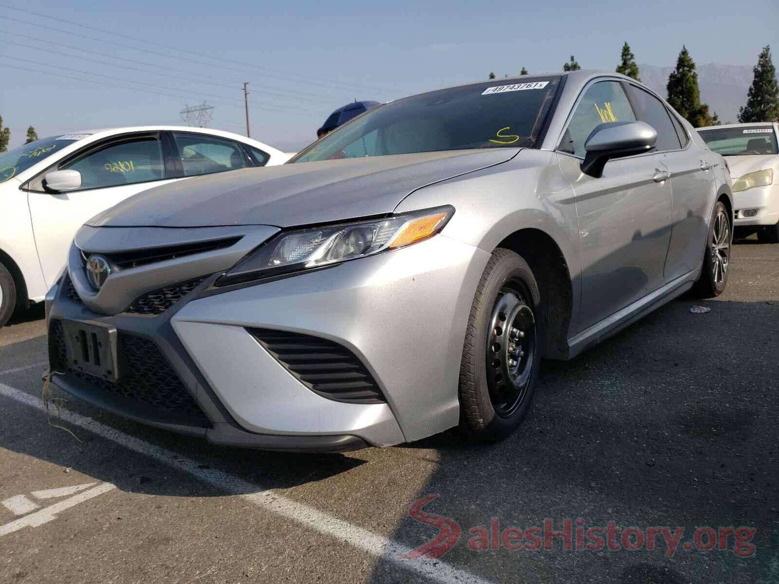 4T1B11HK1JU080660 2018 TOYOTA CAMRY