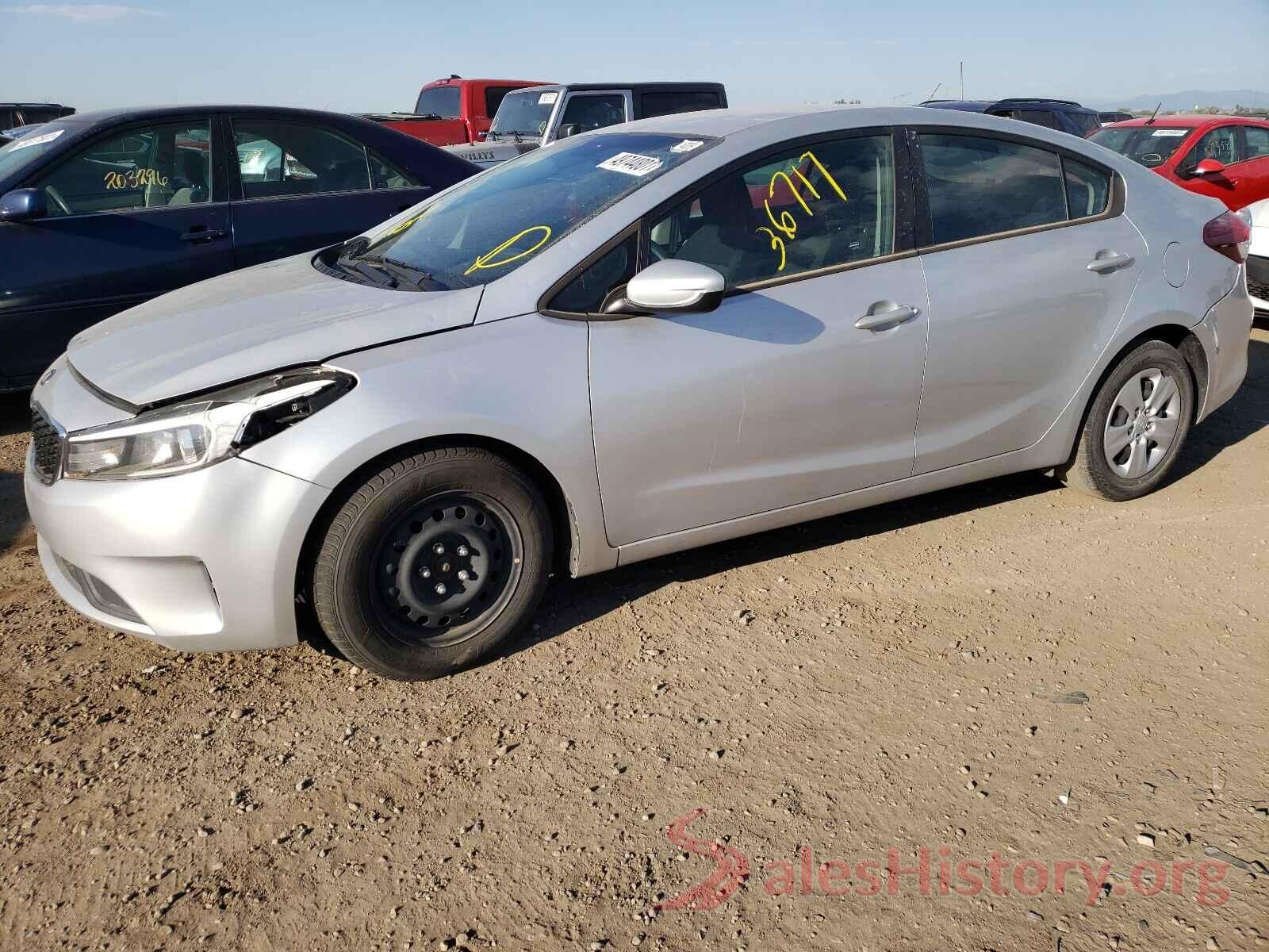 3KPFK4A71JE272427 2018 KIA FORTE