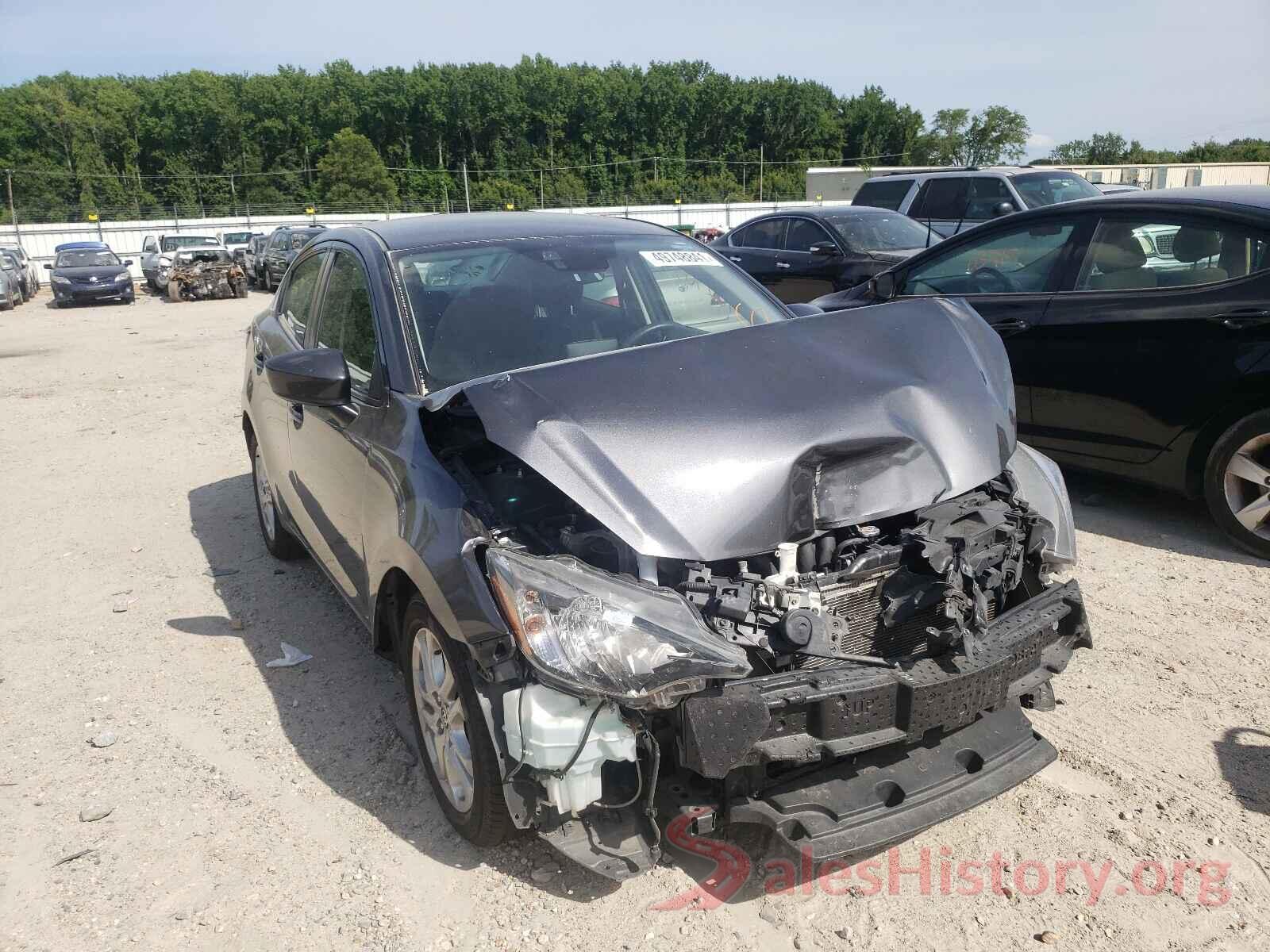 3MYDLBYV6HY182892 2017 TOYOTA YARIS