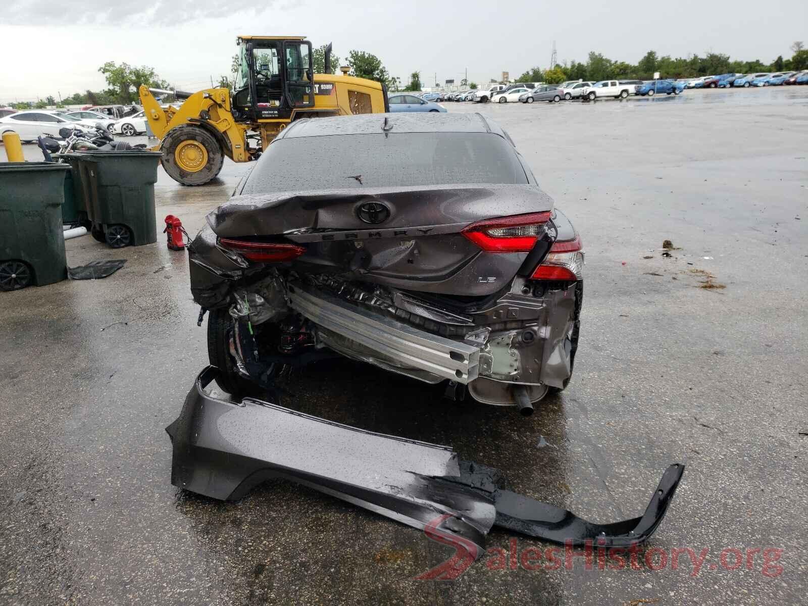 4T1C11AK2MU430557 2021 TOYOTA CAMRY