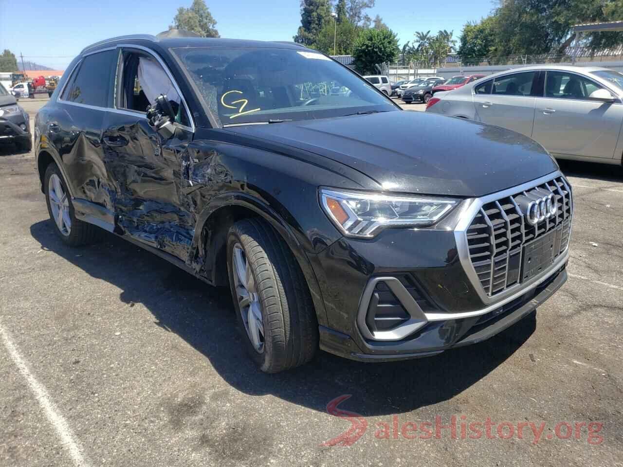 WA1EECF35L1110111 2020 AUDI Q3