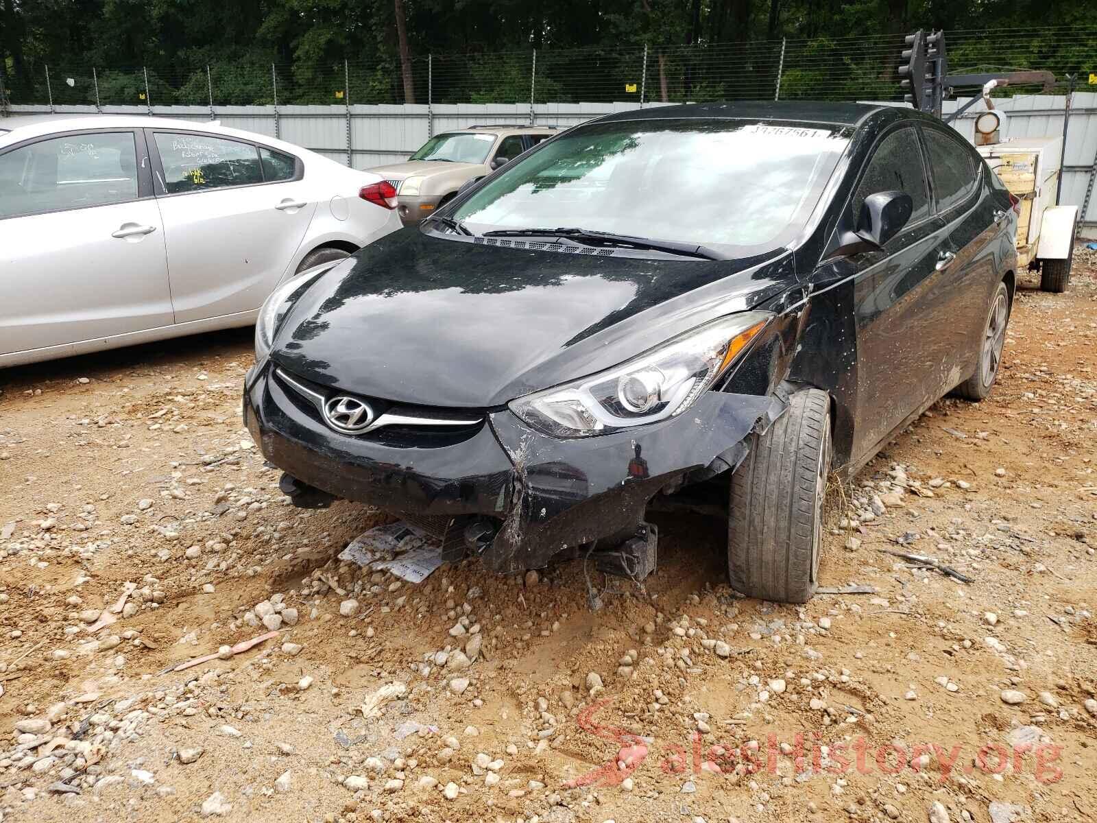 5NPDH4AE8GH734703 2016 HYUNDAI ELANTRA