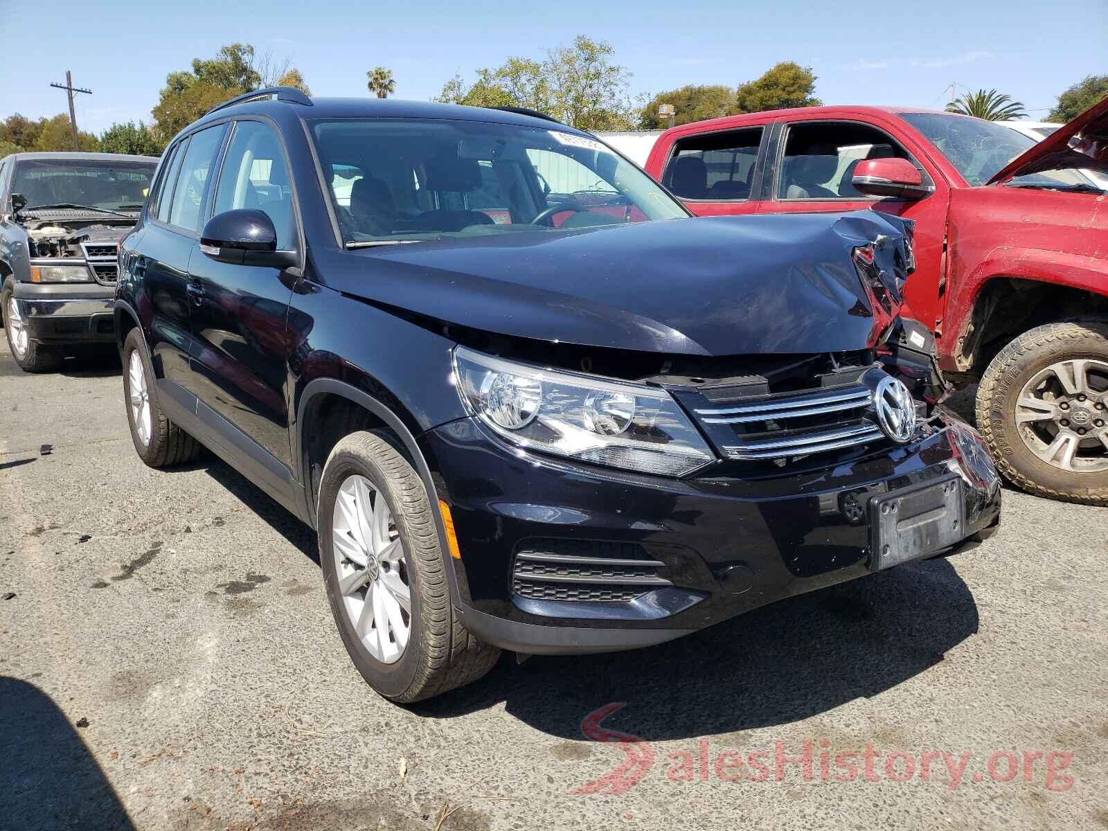 WVGAV7AX4HK046002 2017 VOLKSWAGEN TIGUAN