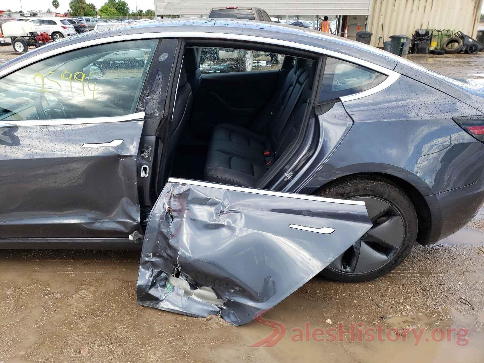 5YJ3E1EA5JF028174 2018 TESLA MODEL 3