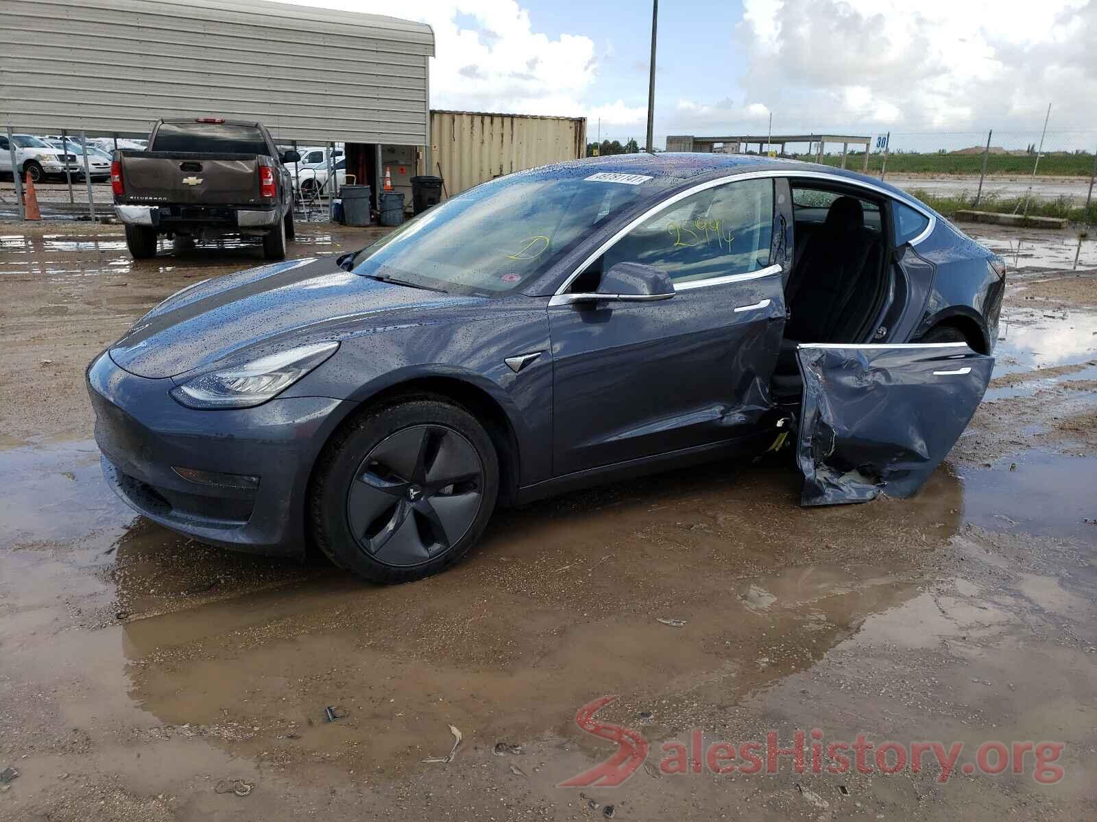 5YJ3E1EA5JF028174 2018 TESLA MODEL 3