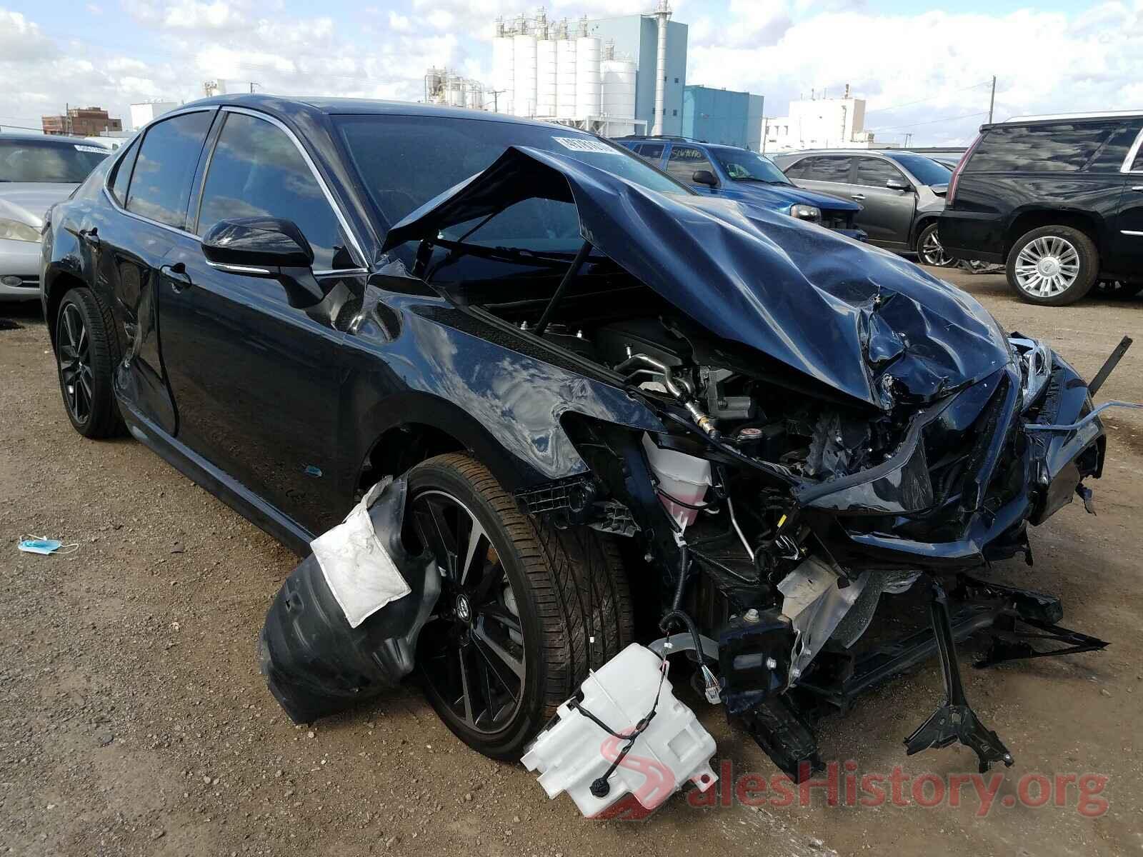 4T1B61HK2KU765821 2019 TOYOTA CAMRY