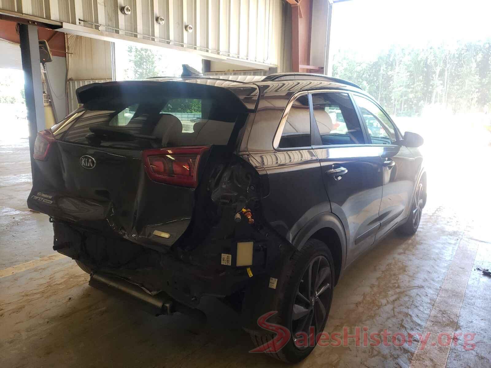 KNDCC3LC5J5134373 2018 KIA NIRO