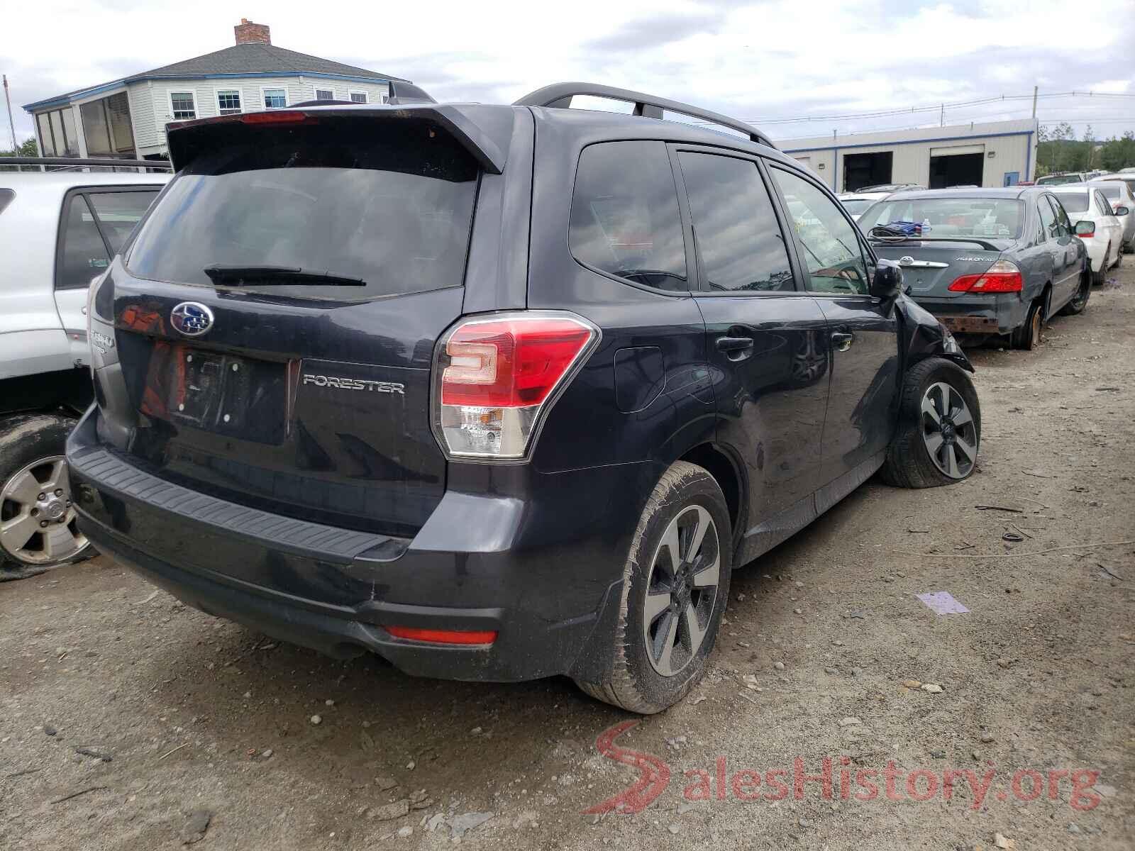 JF2SJAGC5JH526950 2018 SUBARU FORESTER