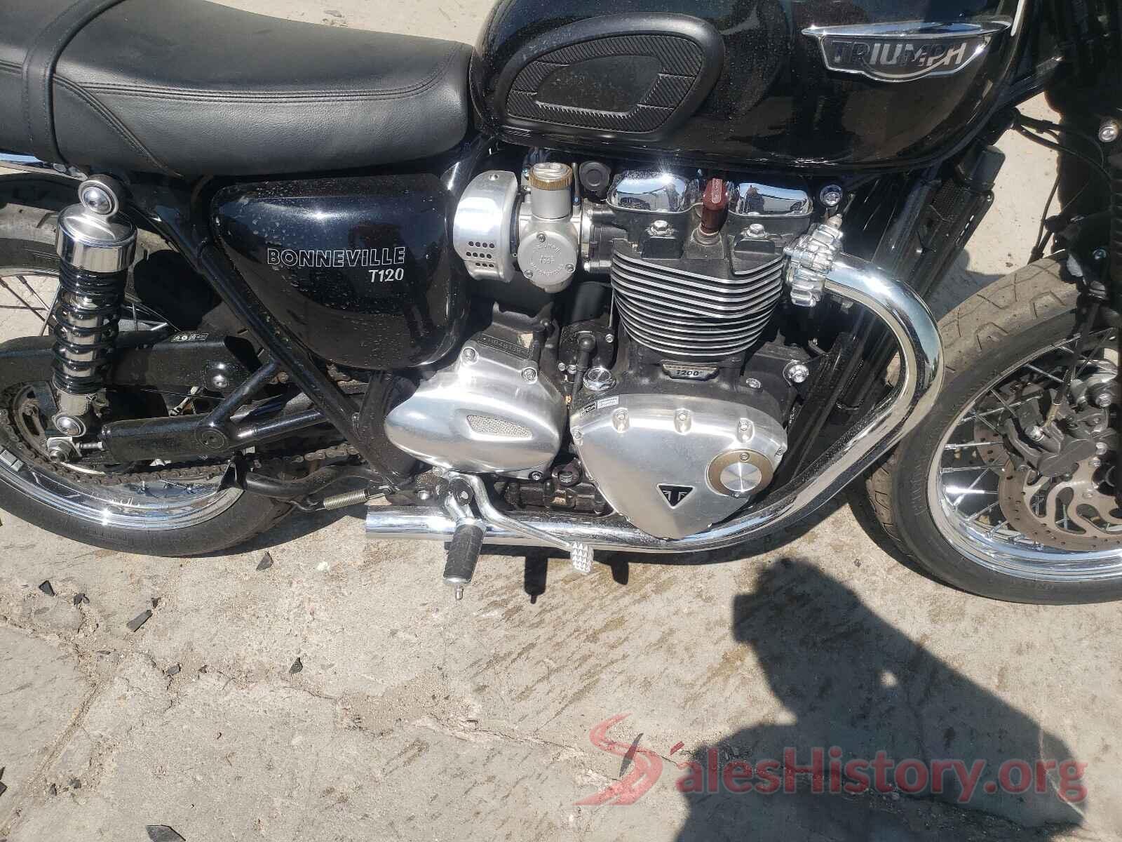 SMTD40HL5JT846310 2018 TRIUMPH MOTORCYCLE BONNEVILLE