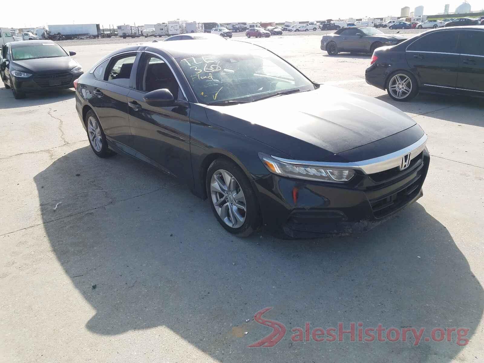 1HGCV1F12KA137640 2019 HONDA ACCORD