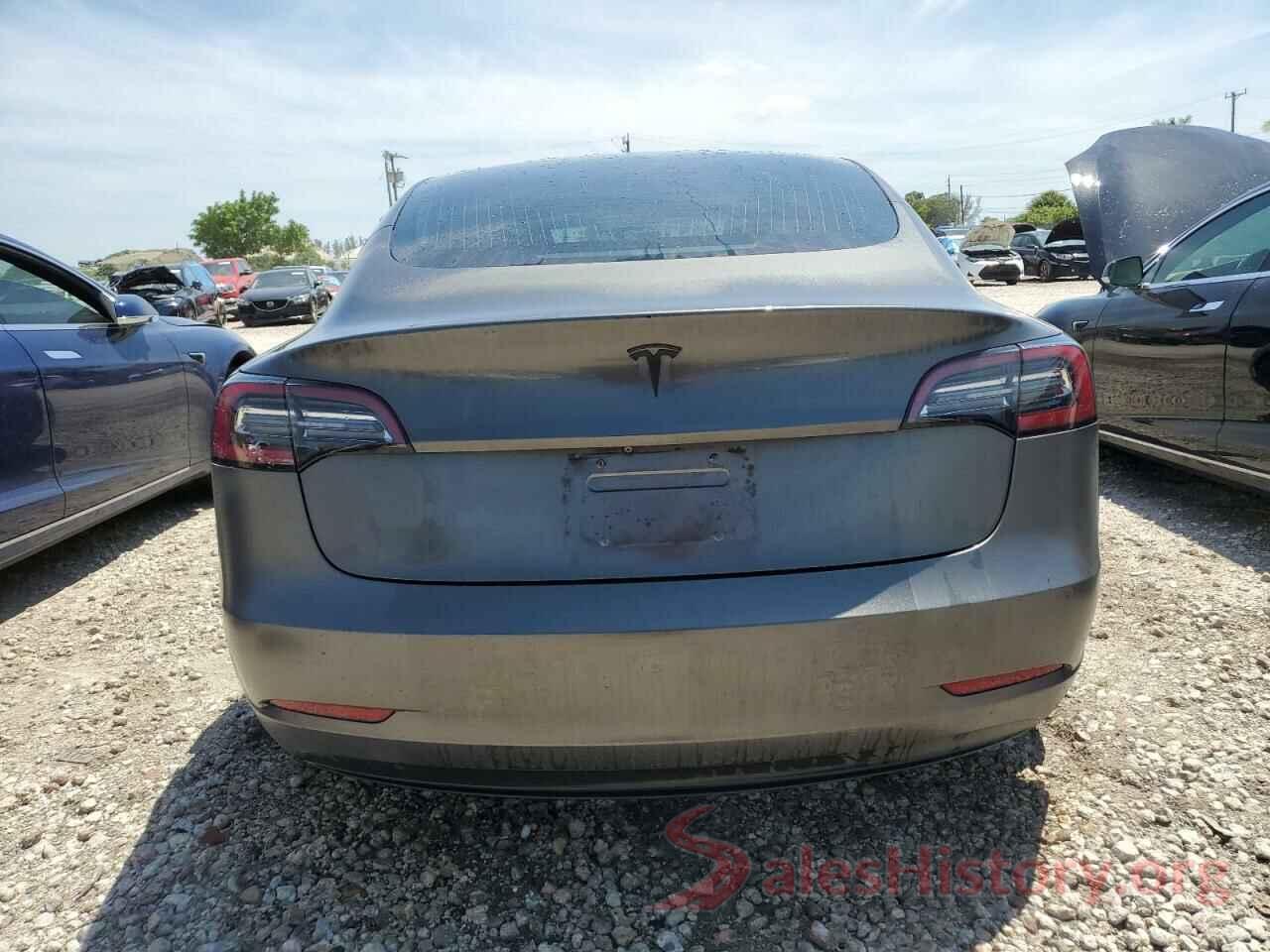 5YJ3E1EB4JF184912 2018 TESLA MODEL 3