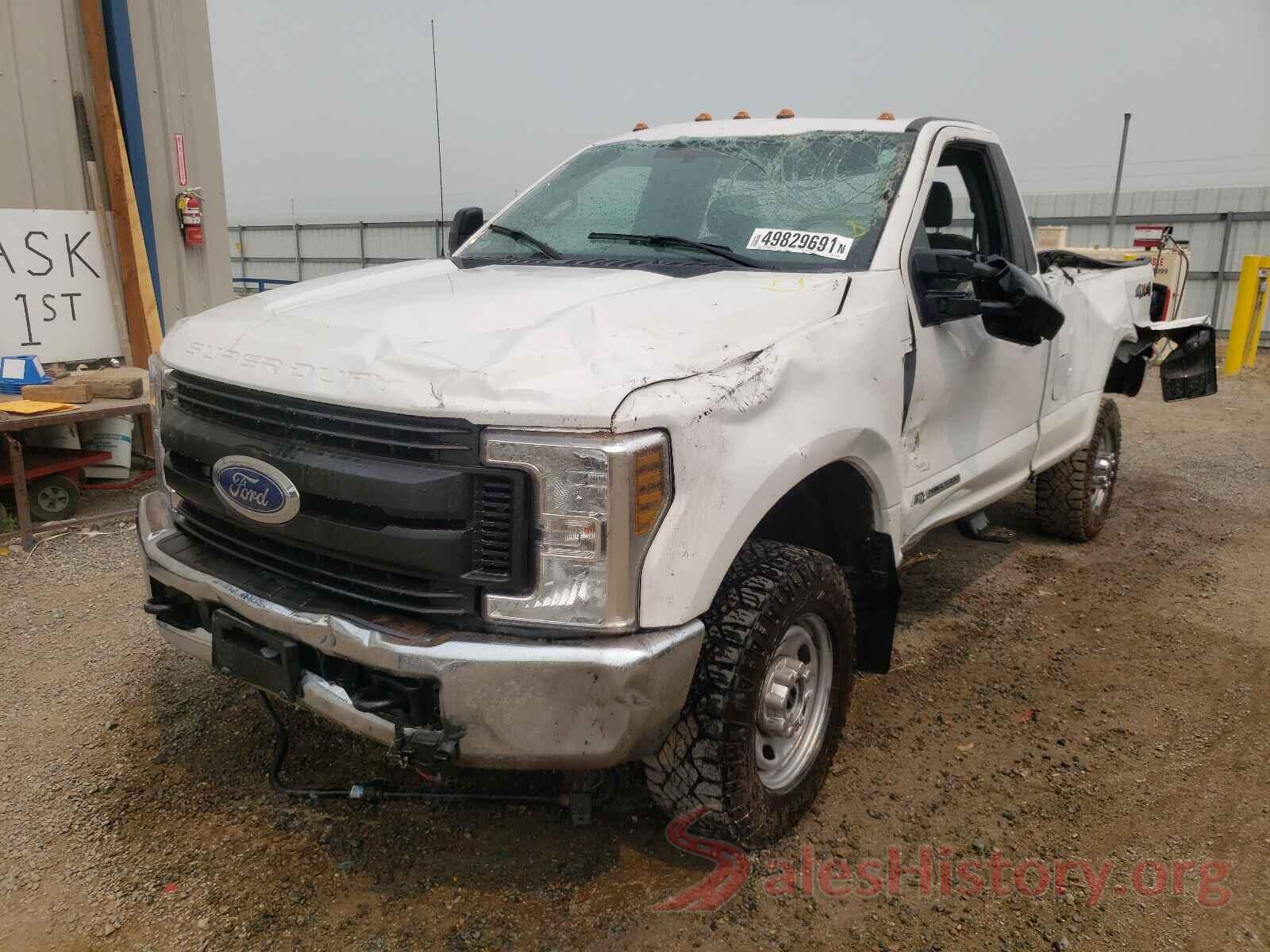 1FTRF3BT2KEG45639 2019 FORD F350