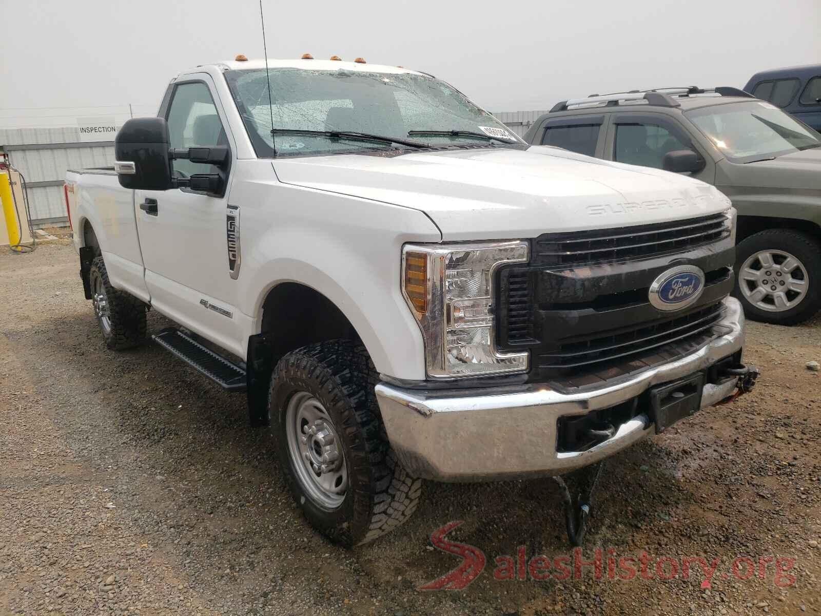 1FTRF3BT2KEG45639 2019 FORD F350