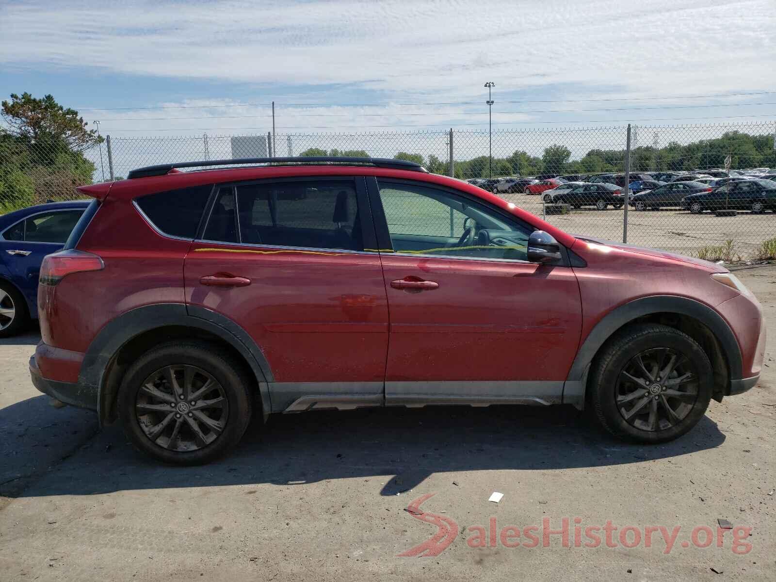 2T3RFREV8JW699373 2018 TOYOTA RAV4