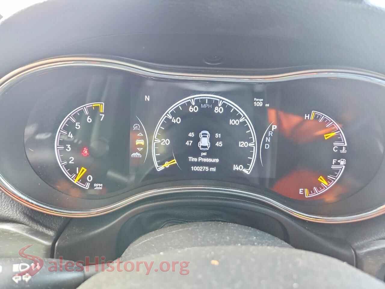 2018 JEEP CHEROKEE VIN 1C4RJFBGXJC162168, interior center console