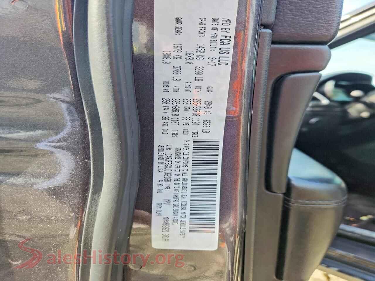 2018 JEEP CHEROKEE VIN 1C4RJFBGXJC162168, trunk area