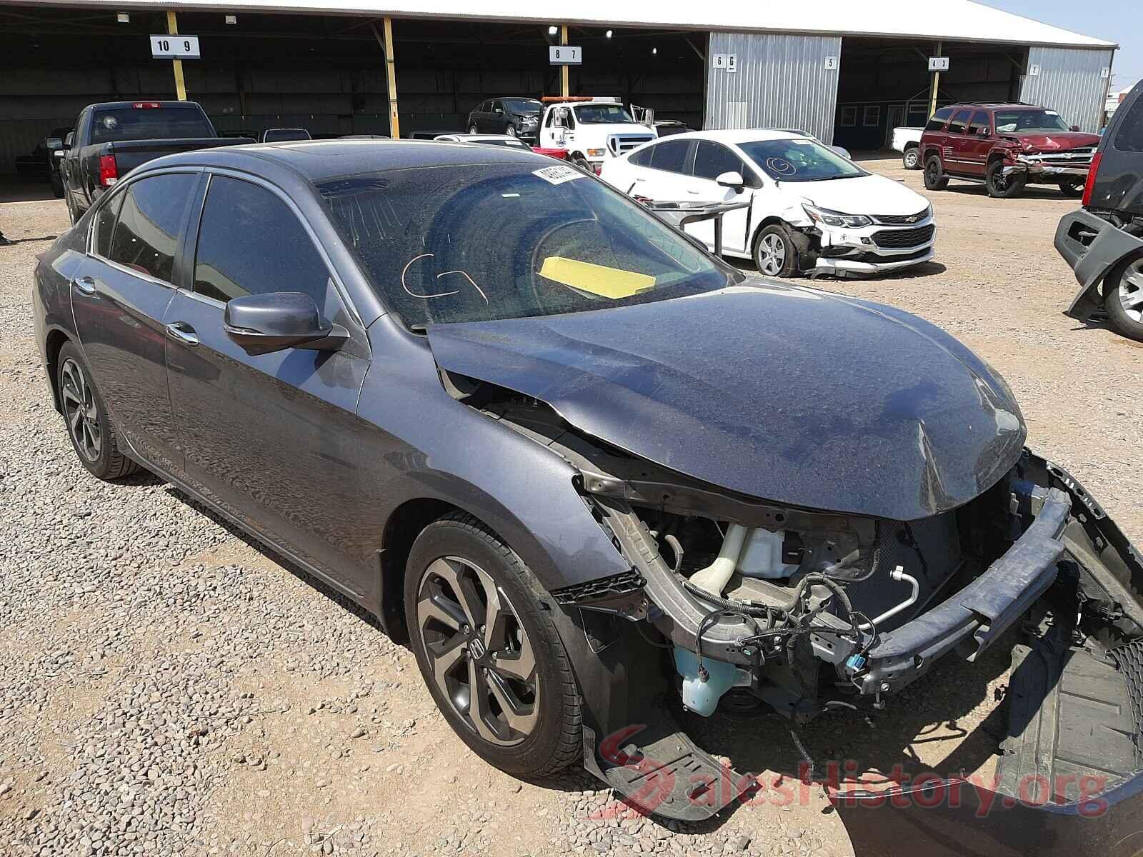 1HGCR2F81HA272625 2017 HONDA ACCORD