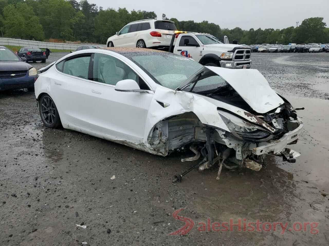 5YJ3E1EB4JF086303 2018 TESLA MODEL 3