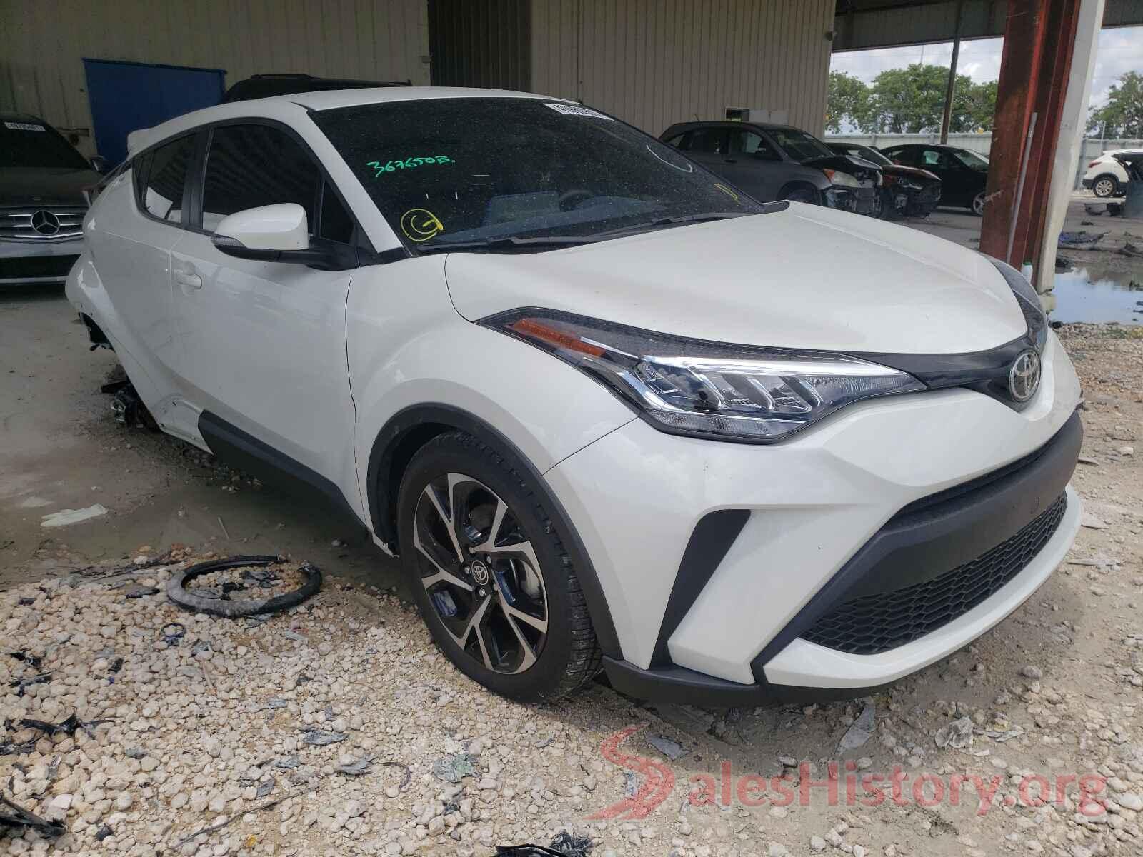 NMTKHMBXXLR114008 2020 TOYOTA C-HR