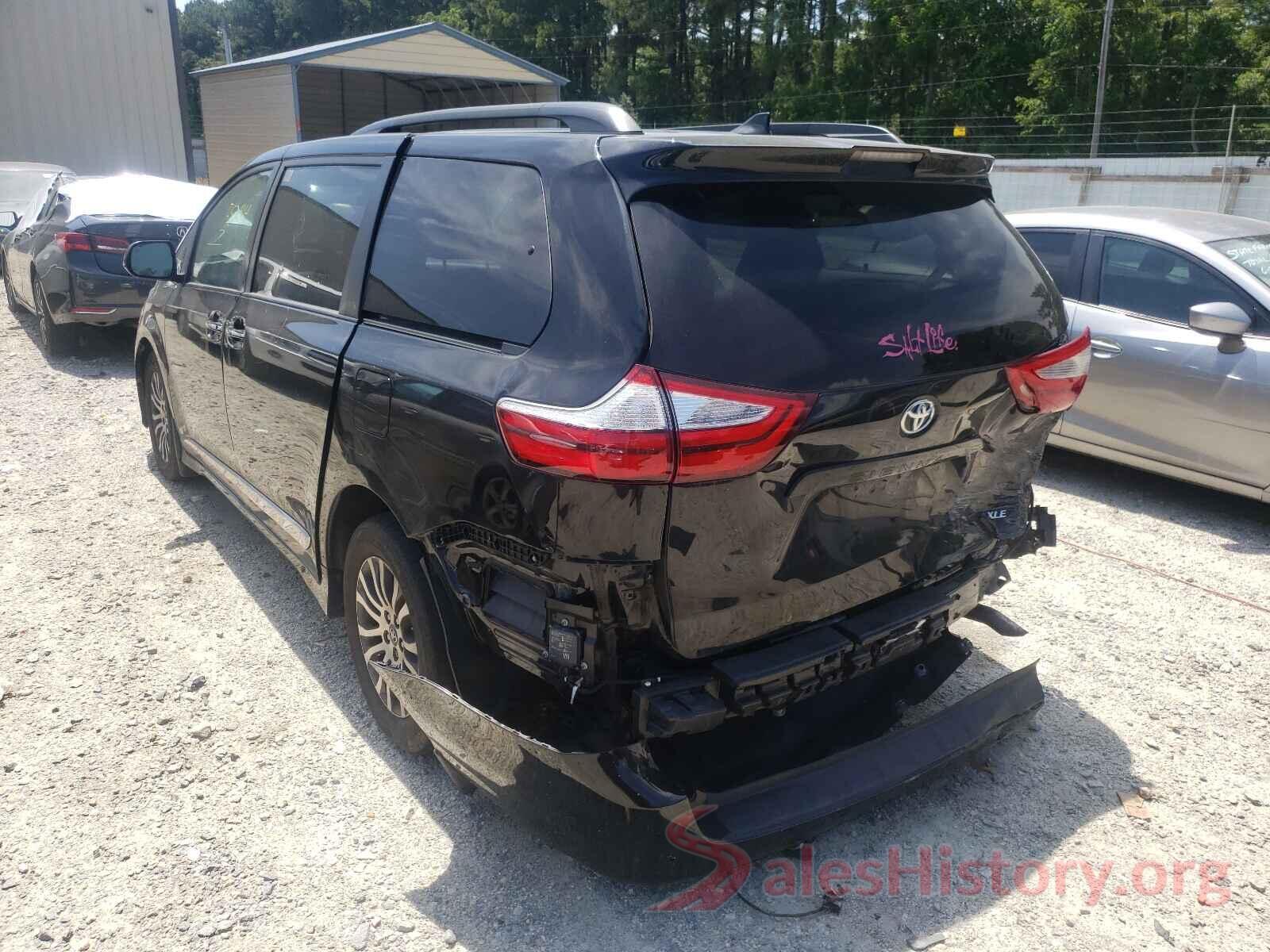 5TDYZ3DC8JS957991 2018 TOYOTA SIENNA