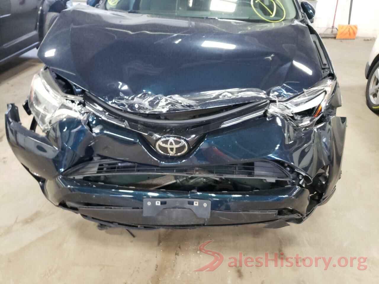 JTMDFREV8JJ188013 2018 TOYOTA RAV4