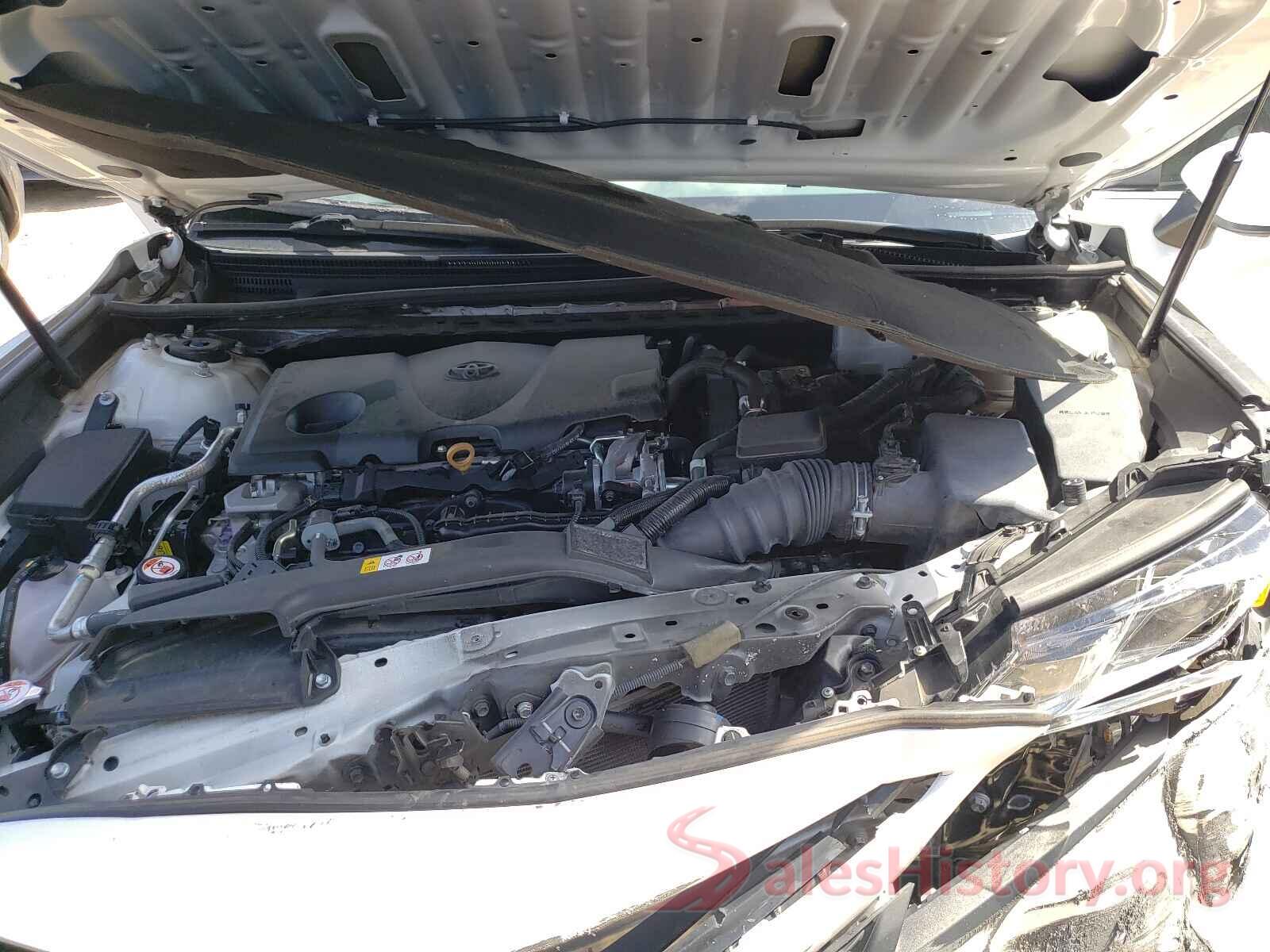 4T1B21HK2JU510533 2018 TOYOTA CAMRY