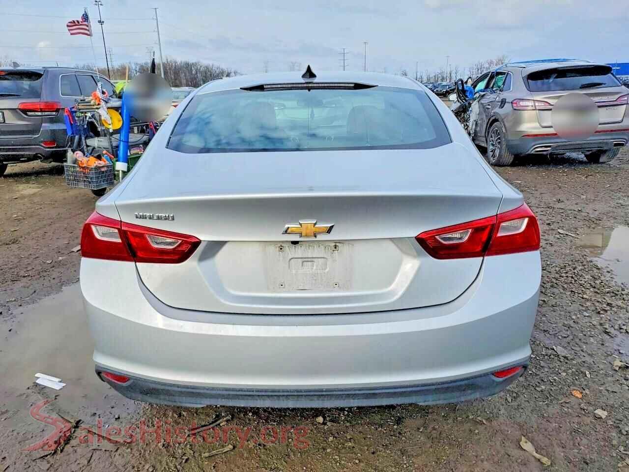 2018 CHEVROLET MALIBU VIN 1G1ZB5ST4JF133051, left side view