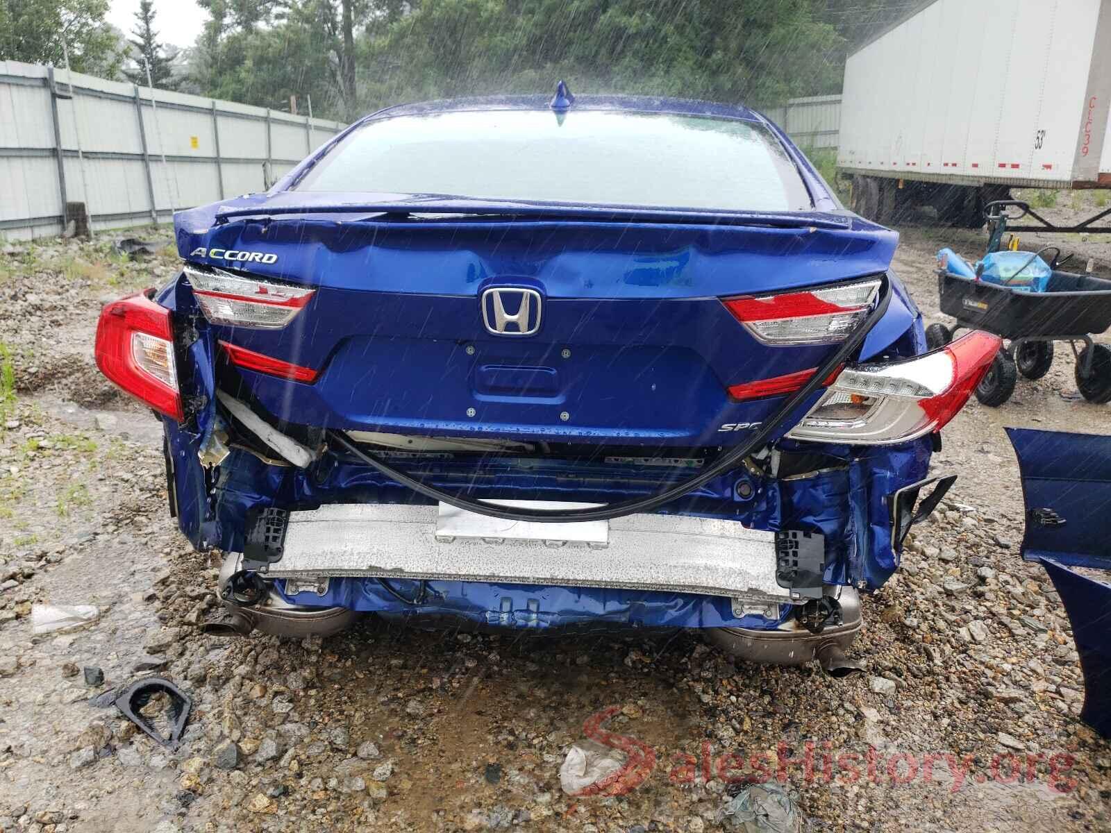 1HGCV1F38JA139764 2018 HONDA ACCORD