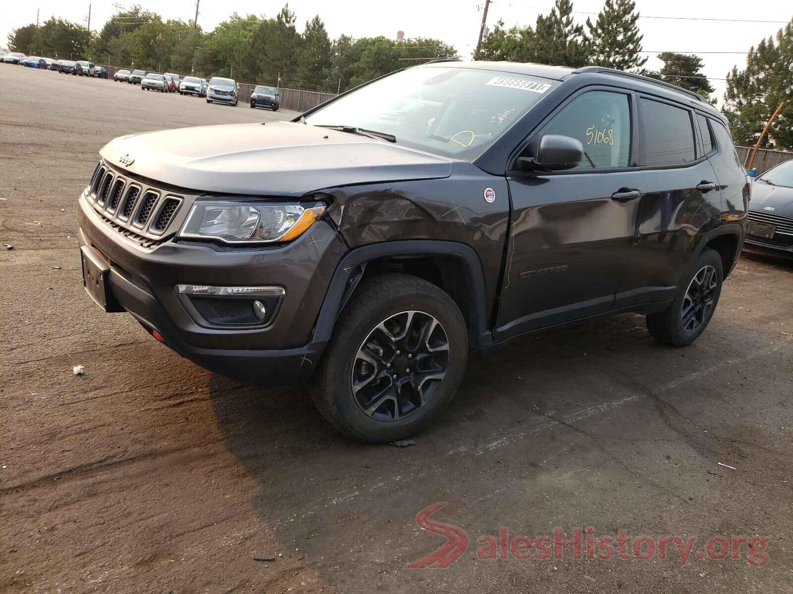 3C4NJDDB2KT733551 2019 JEEP COMPASS