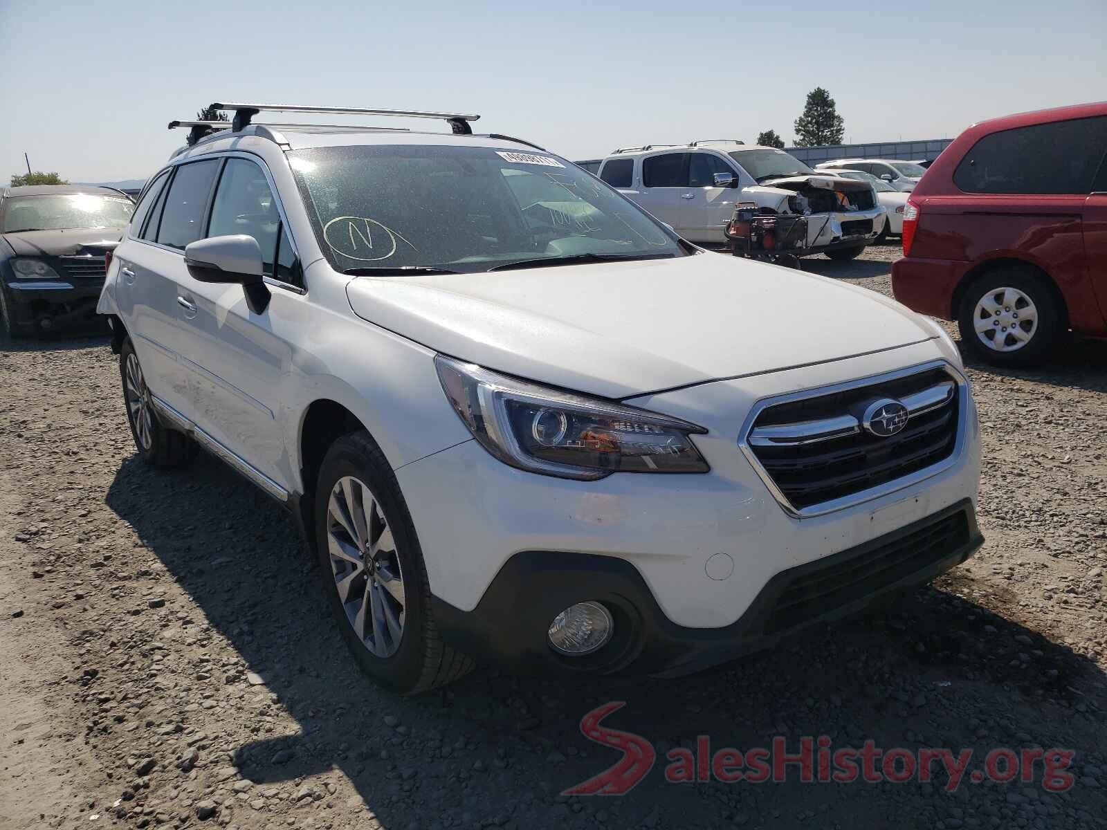 4S4BSATC9J3210932 2018 SUBARU OUTBACK