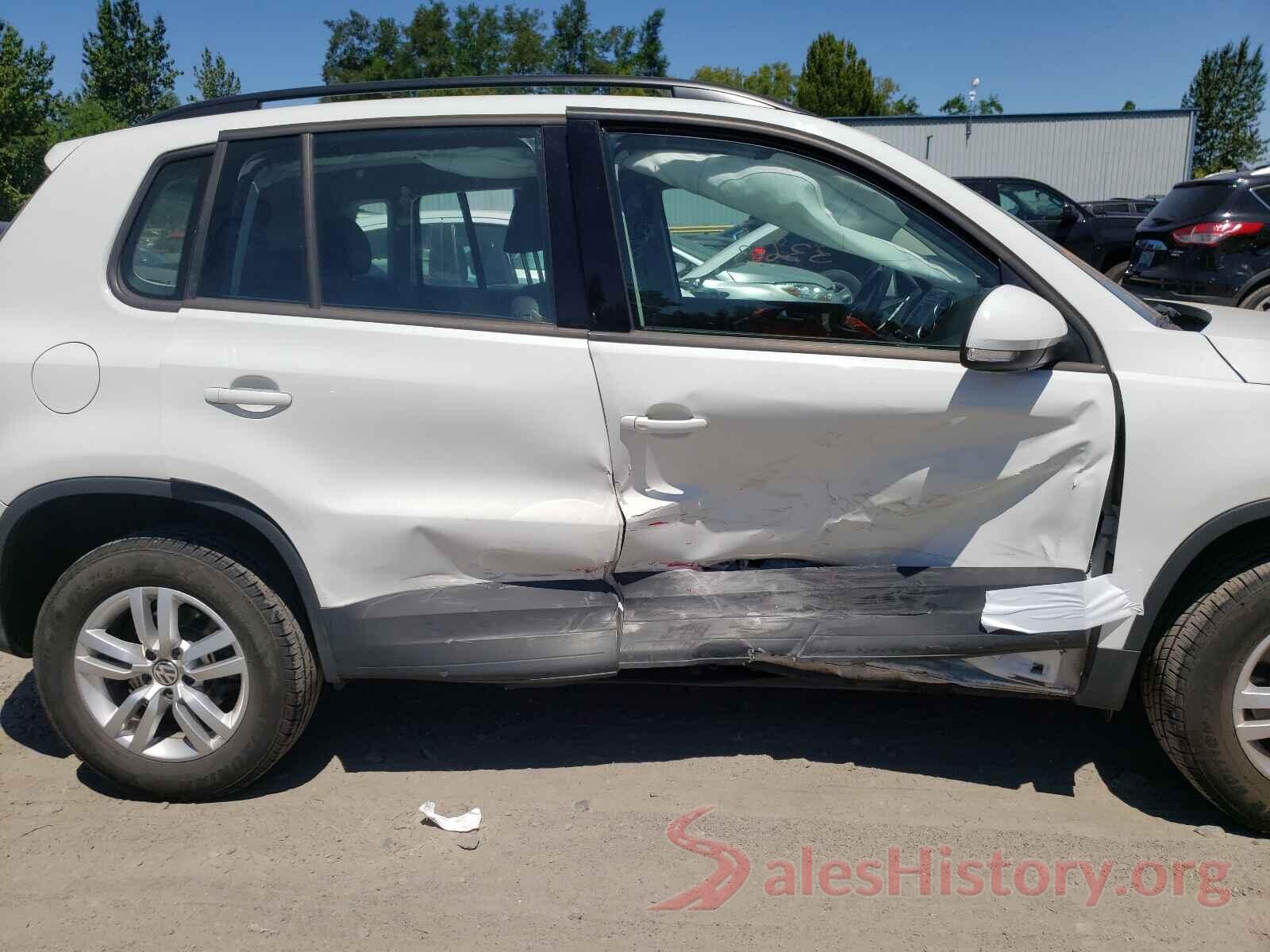 WVGBV7AX4HK024943 2017 VOLKSWAGEN TIGUAN