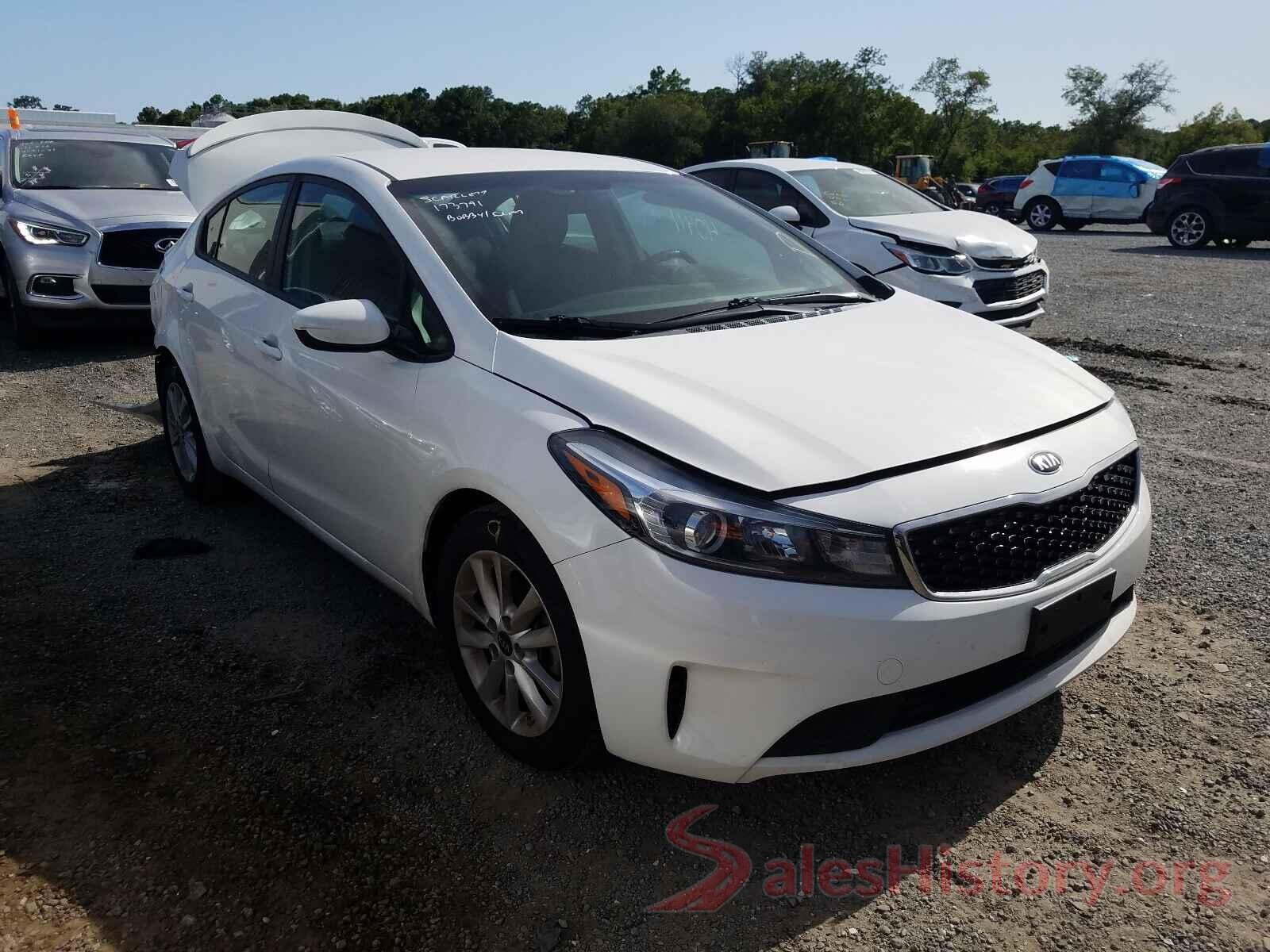 3KPFL4A72HE037512 2017 KIA FORTE