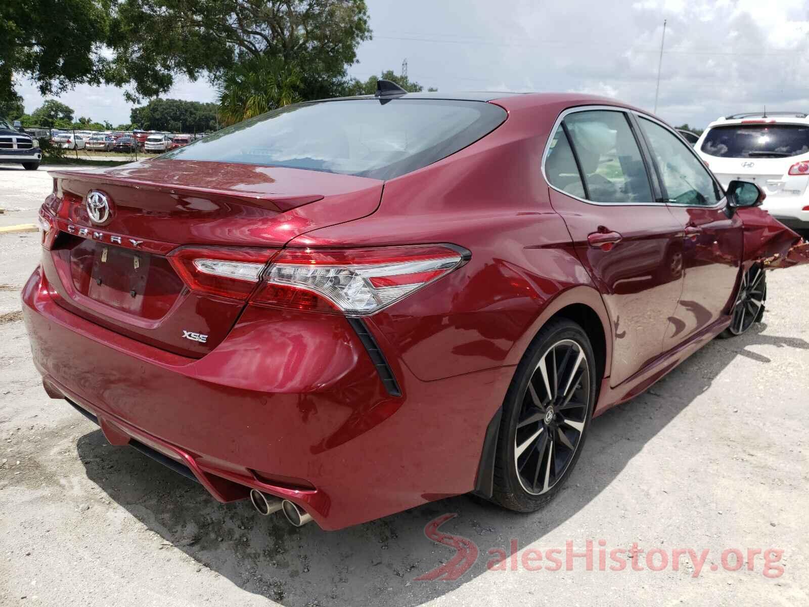 4T1B61HK2JU531077 2018 TOYOTA CAMRY