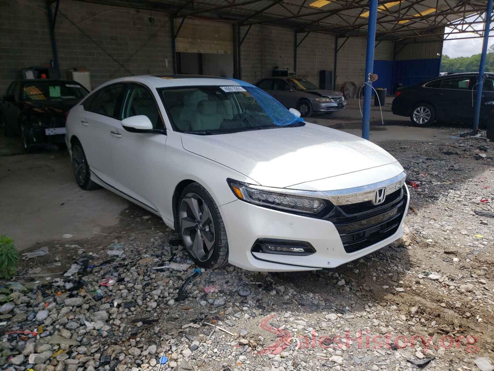 1HGCV1F9XJA167652 2018 HONDA ACCORD