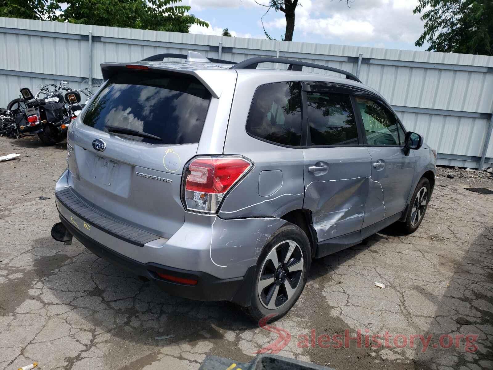 JF2SJAEC3JH590018 2018 SUBARU FORESTER