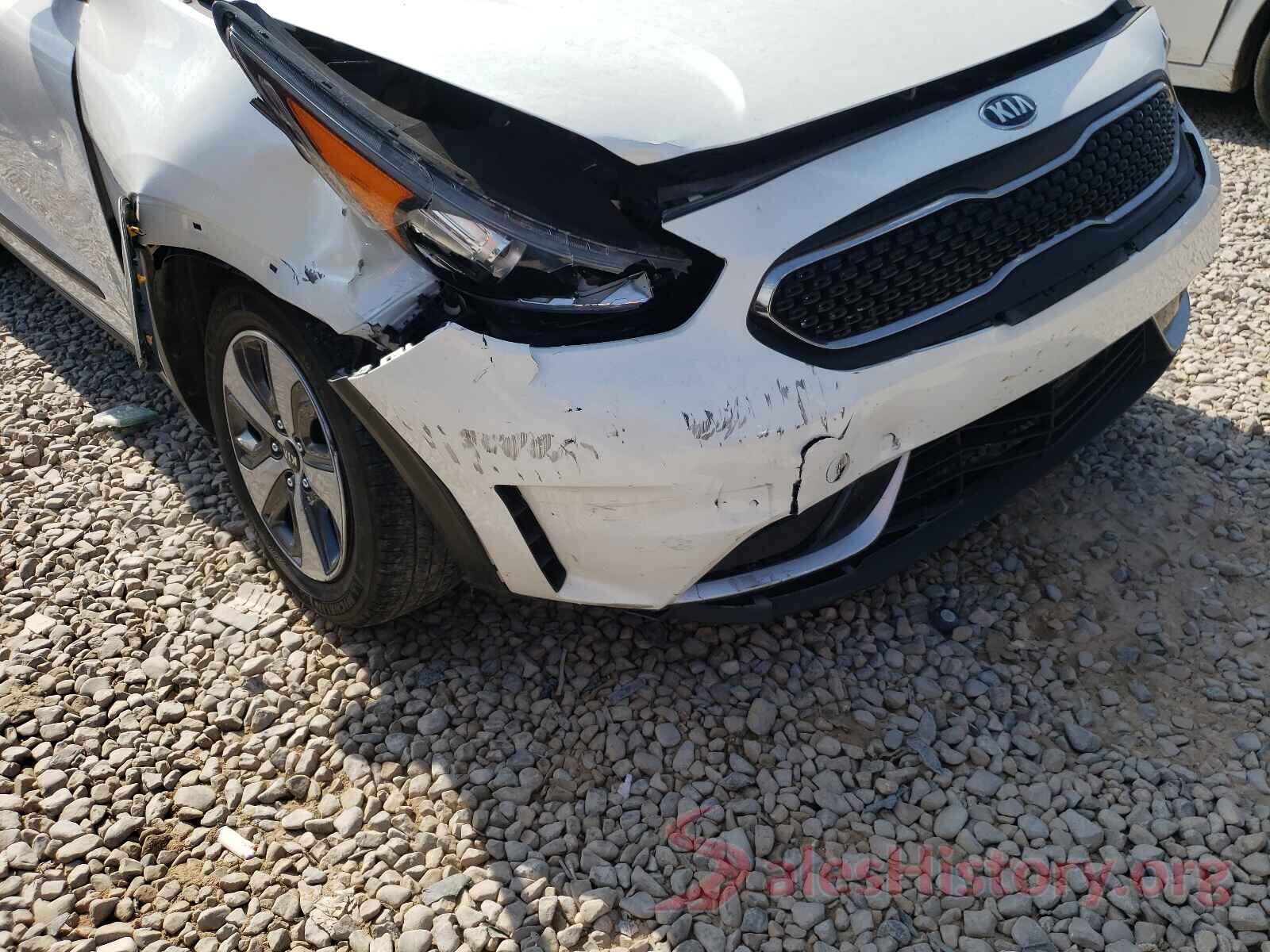 KNDCB3LC1K5242381 2019 KIA NIRO