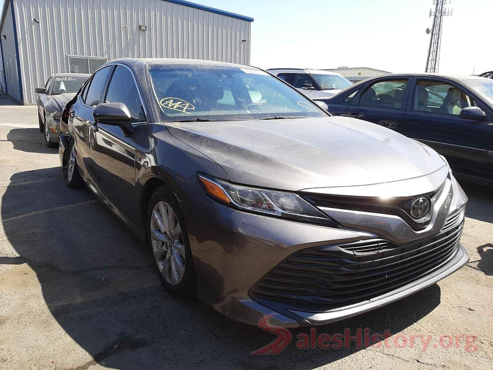 4T1B11HKXJU106463 2018 TOYOTA CAMRY