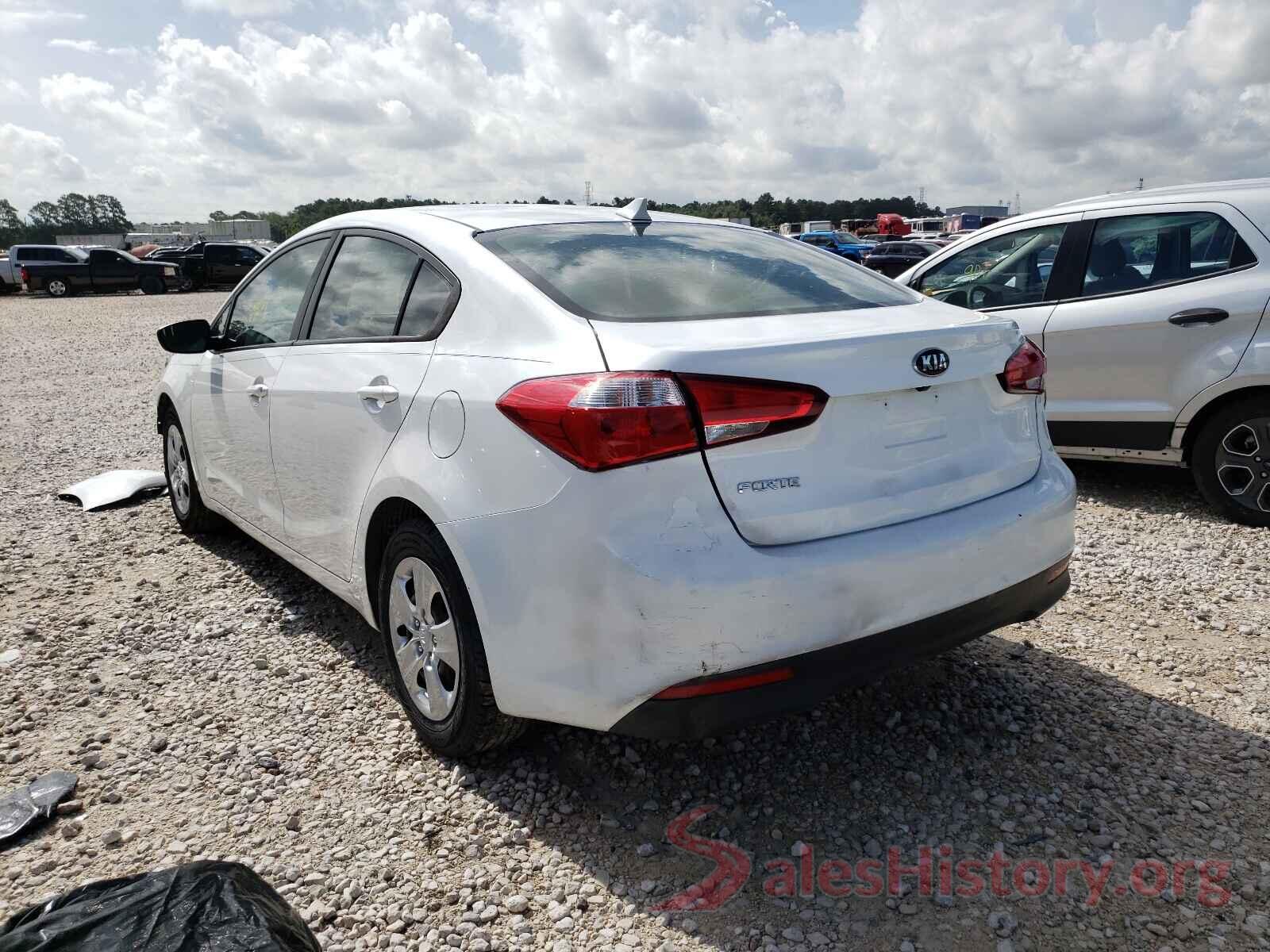 3KPFL4A71HE104617 2017 KIA FORTE