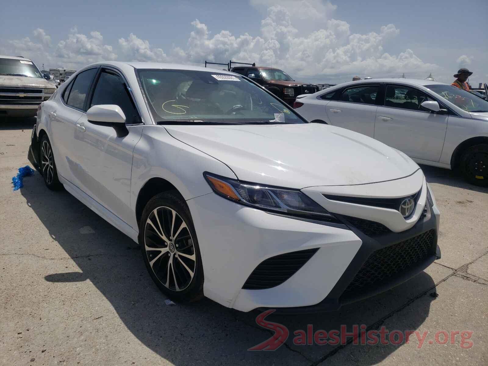 4T1B11HK5KU745965 2019 TOYOTA CAMRY