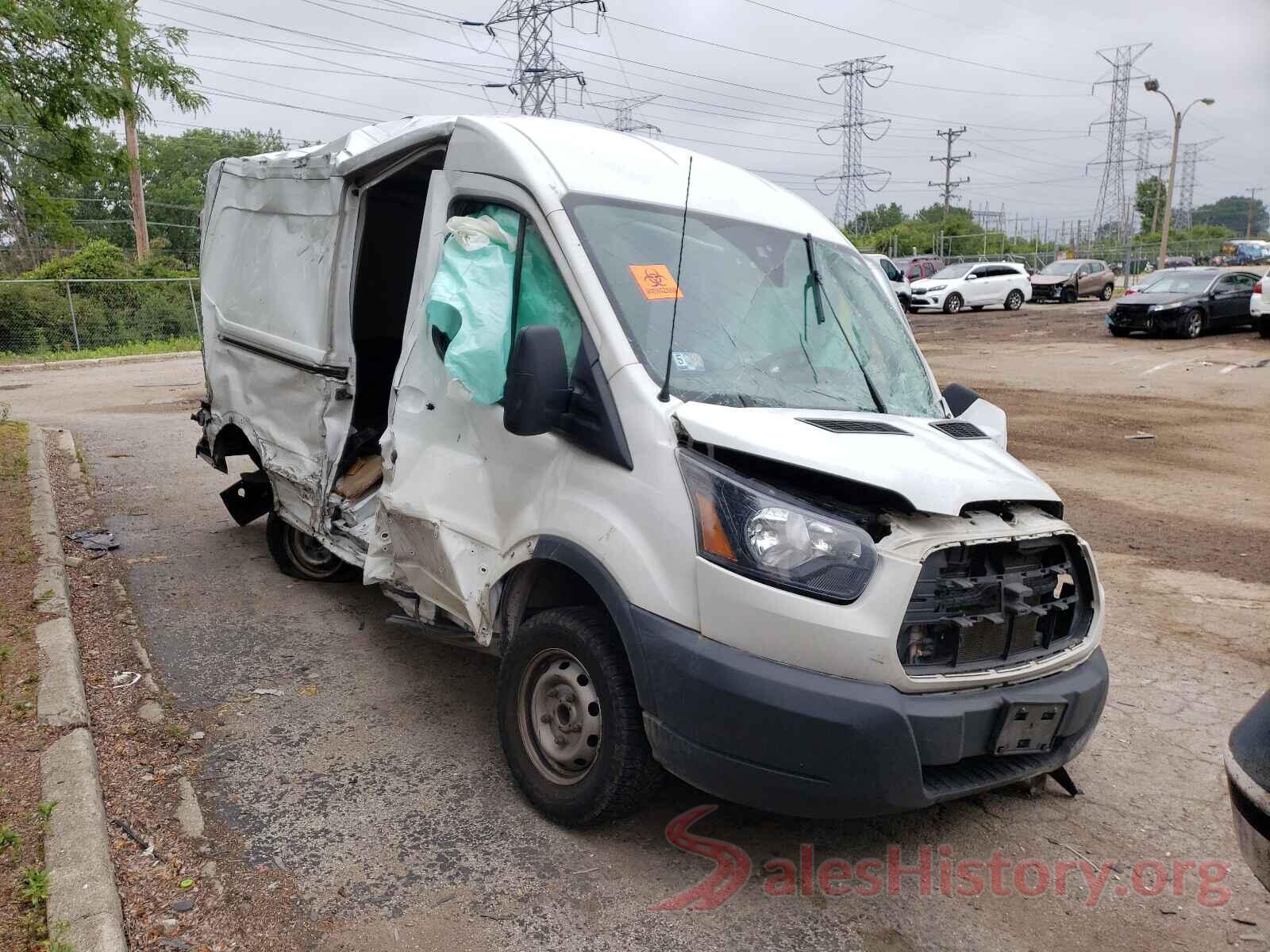 1FTBW2CM7JKA15330 2018 FORD TRANSIT CO