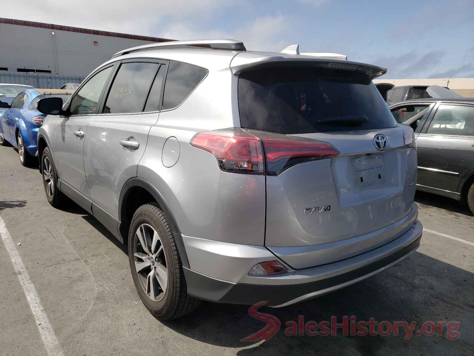 JTMWFREV4JJ212963 2018 TOYOTA RAV4