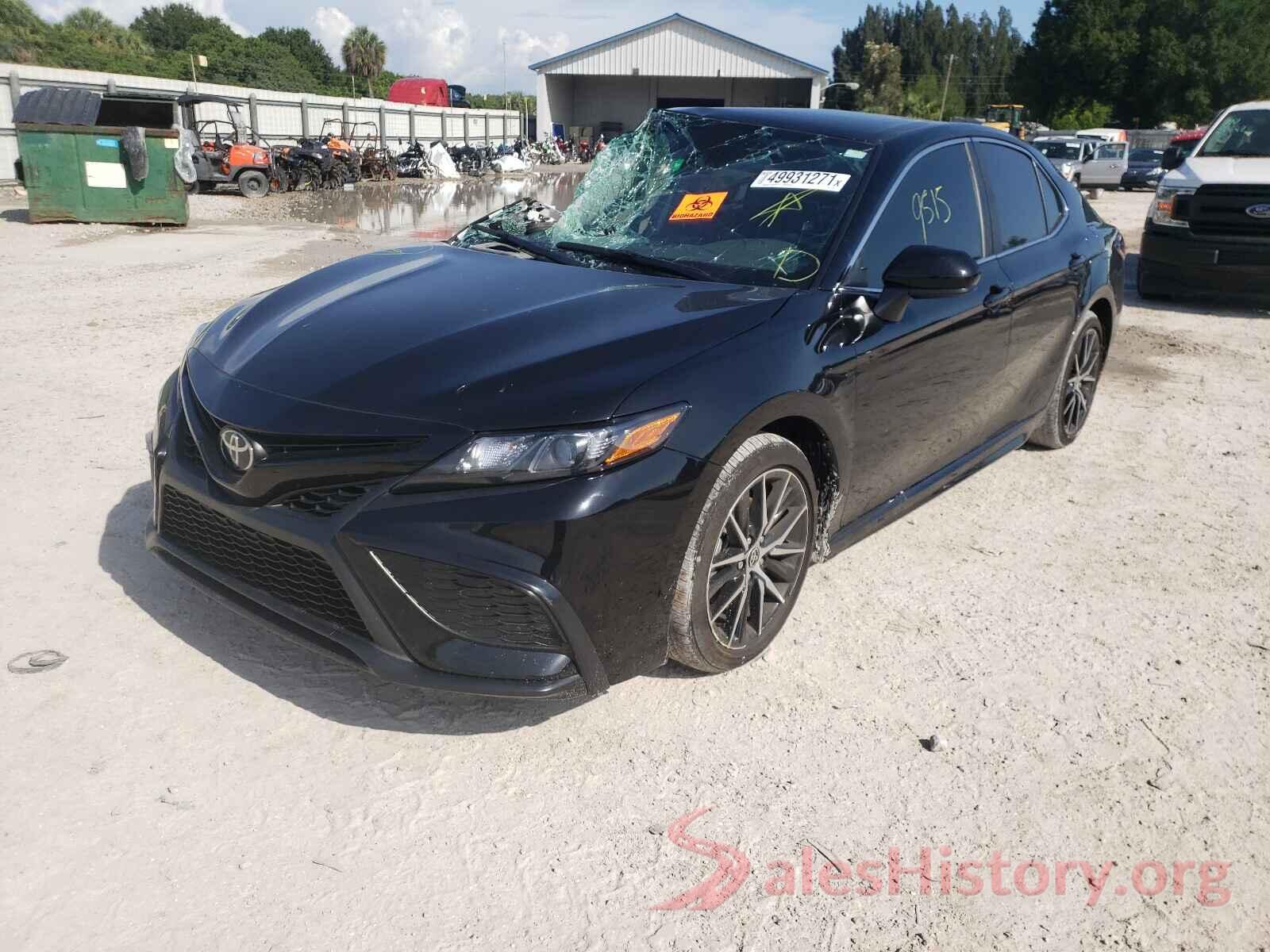 4T1G11AKXMU530262 2021 TOYOTA CAMRY