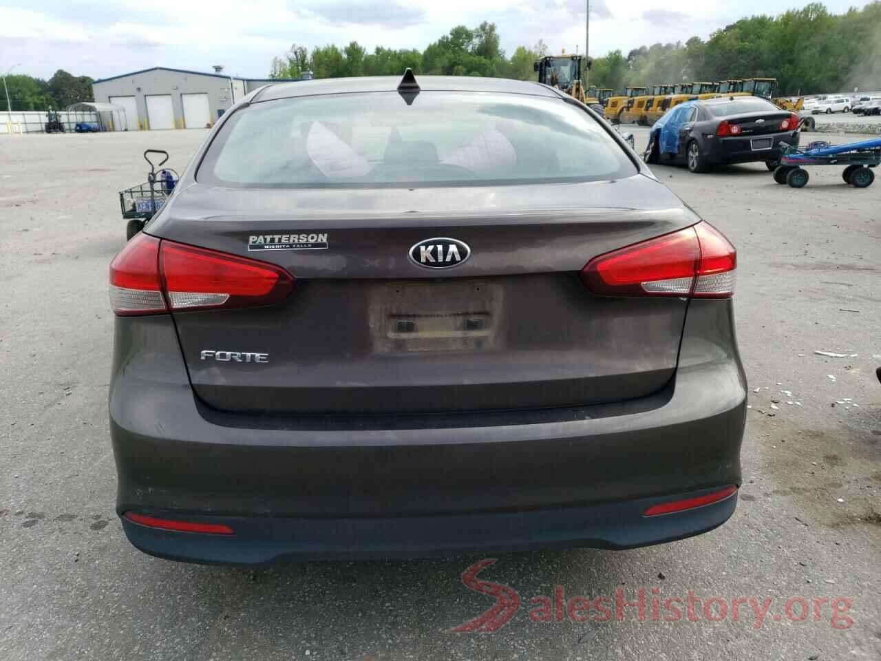 3KPFL4A74JE172335 2018 KIA FORTE