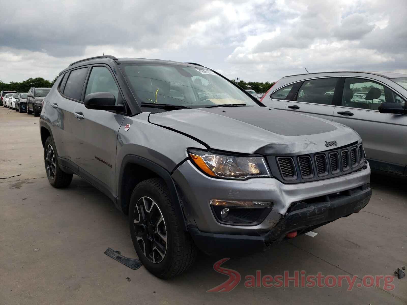 3C4NJDDB6KT811118 2019 JEEP COMPASS