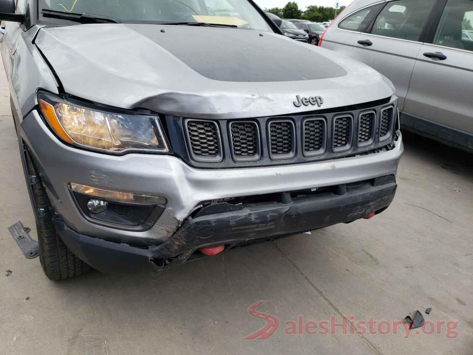 3C4NJDDB6KT811118 2019 JEEP COMPASS