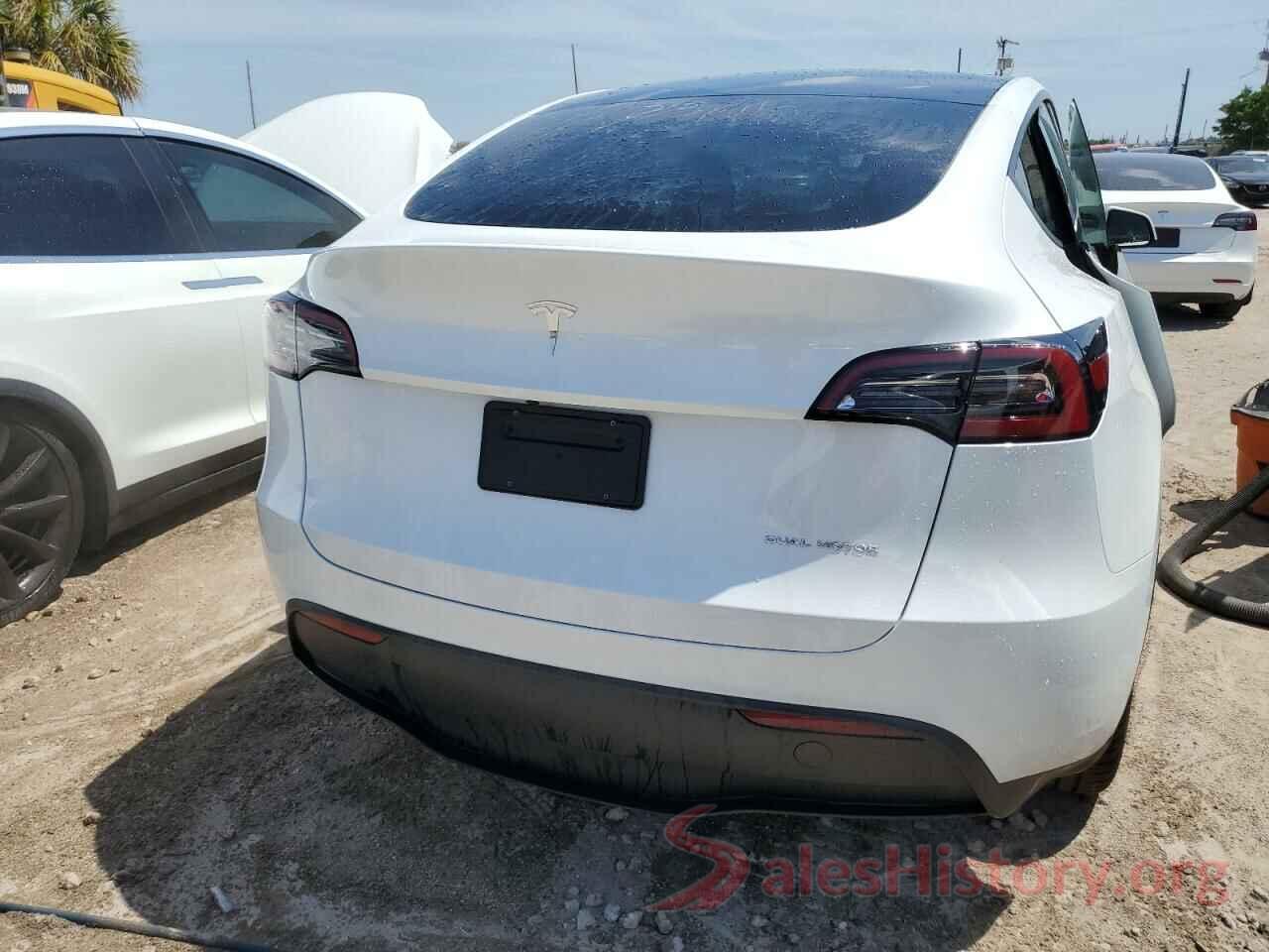 7SAYGDEE7PA070892 2023 TESLA MODEL Y