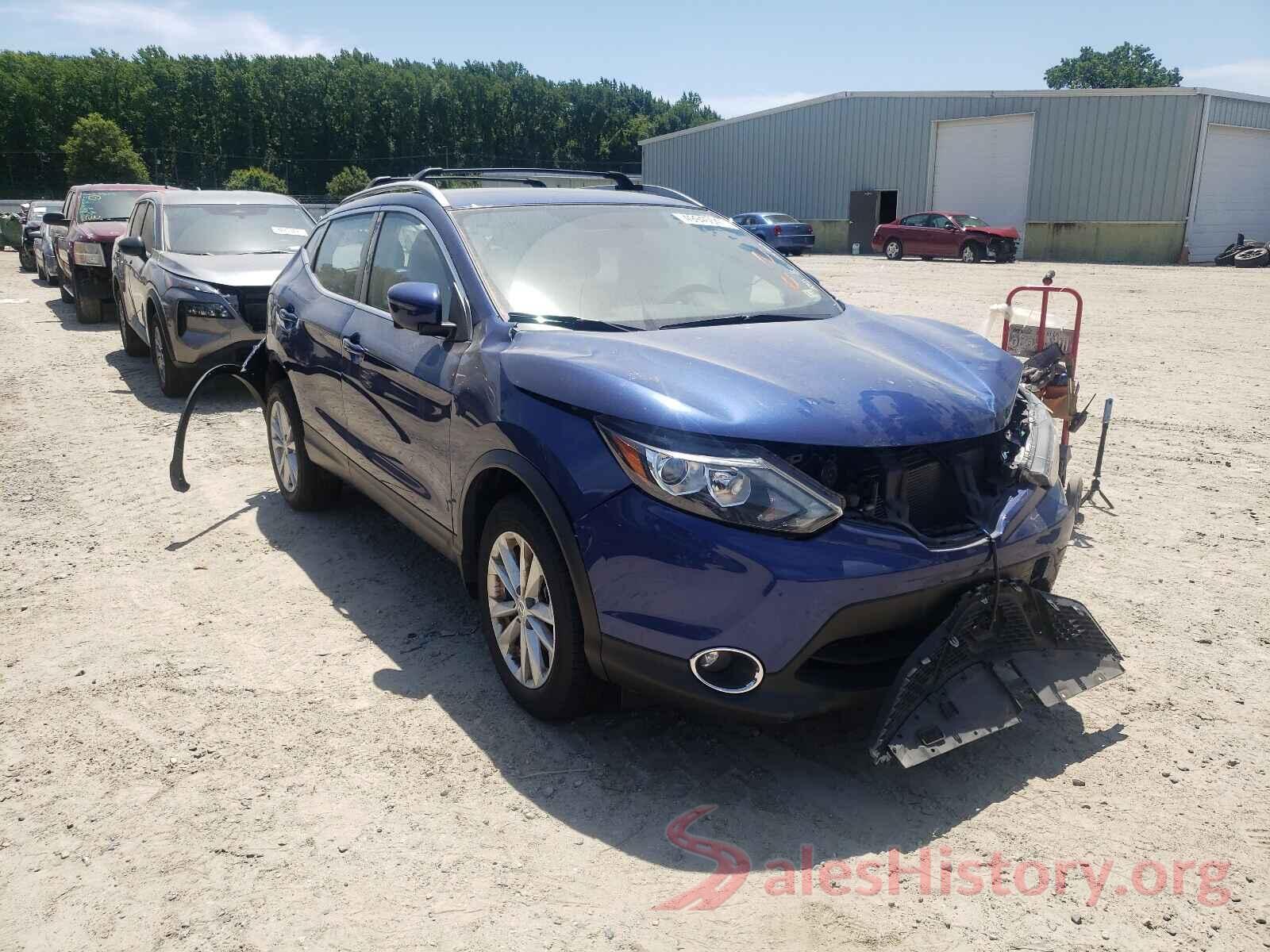 JN1BJ1CP0JW101237 2018 NISSAN ROGUE